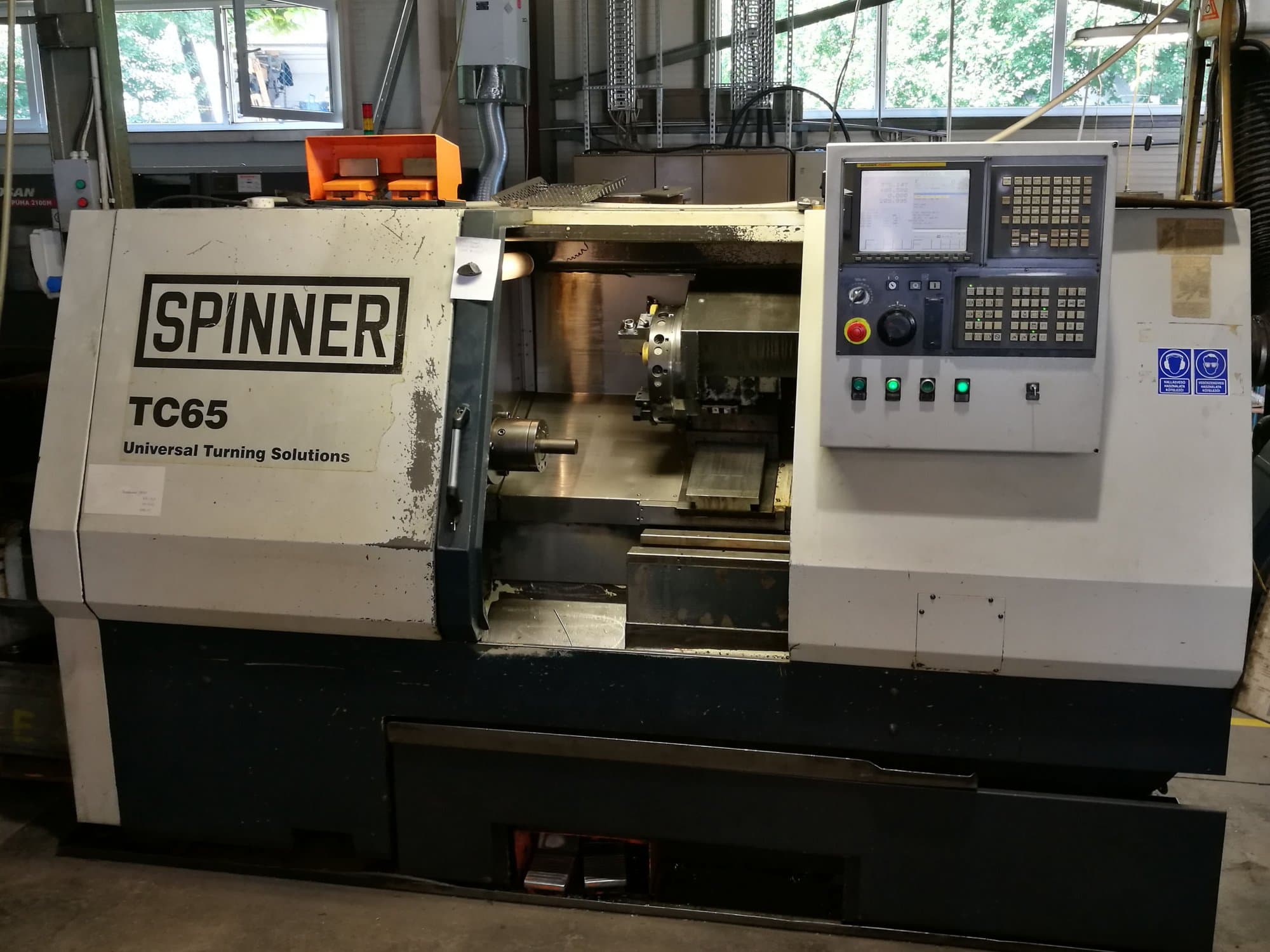 Frontansicht der SPINNER TC 65 MC Maschine