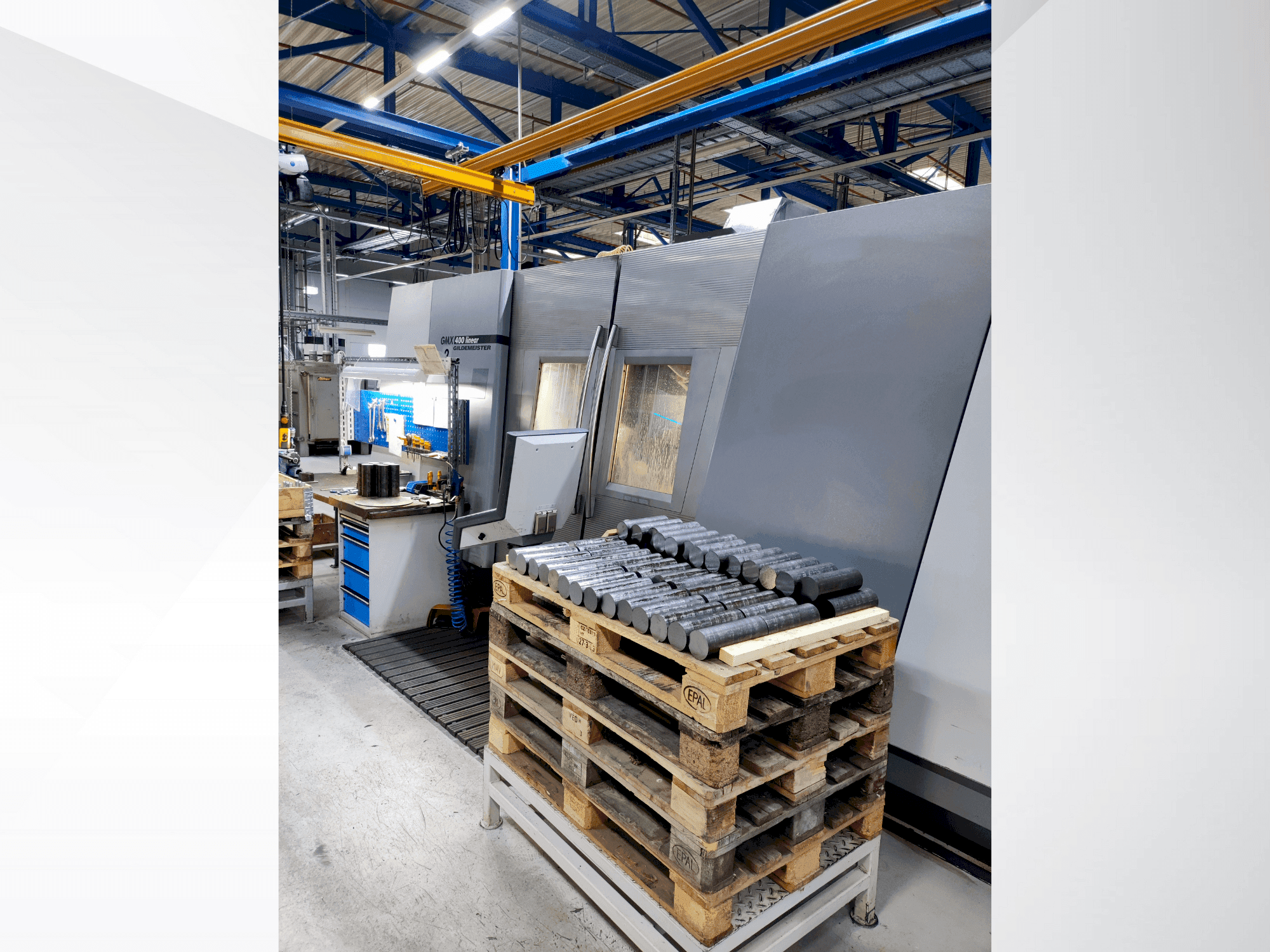 Frontansicht der DMG GMX 400L  Maschine