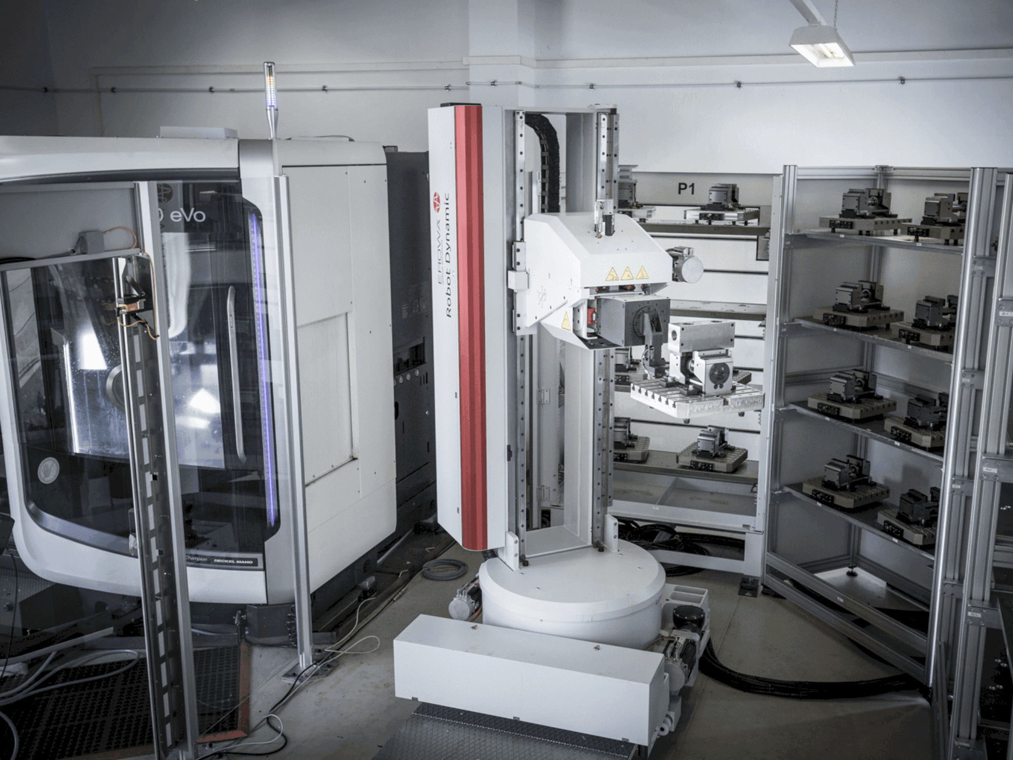 Frontansicht der DMG MORI DMU 60 EVO  Maschine