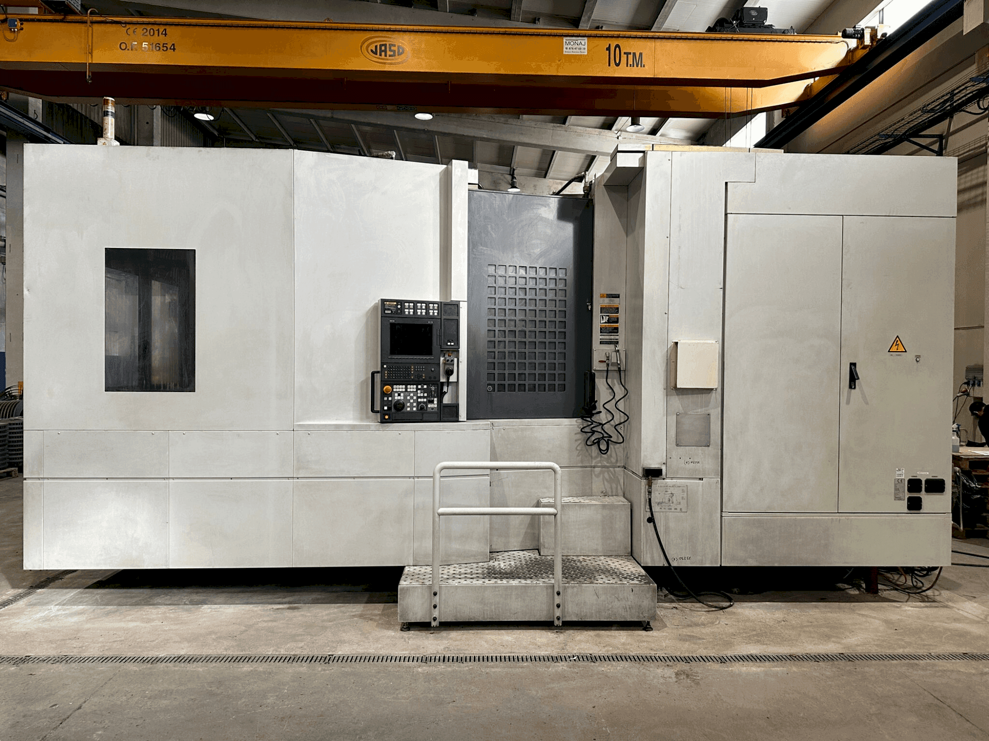 Frontansicht der MORI SEIKI NH8000DCG Maschine