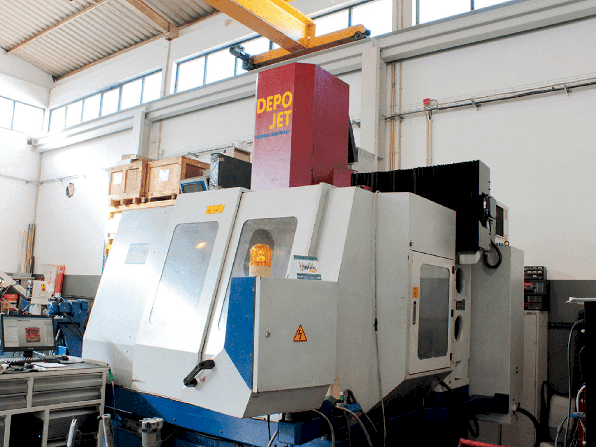 Frontansicht der DEPO Jet  Maschine