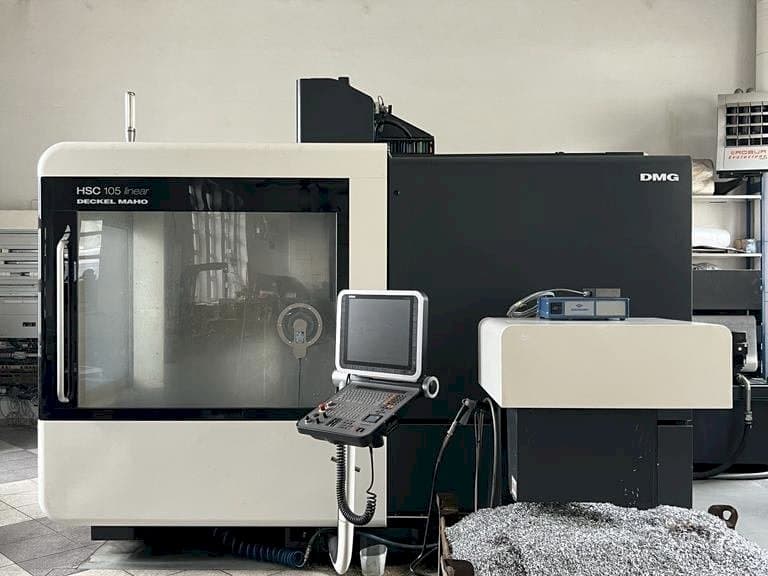 Frontansicht der DMG HSC 105 linear  Maschine