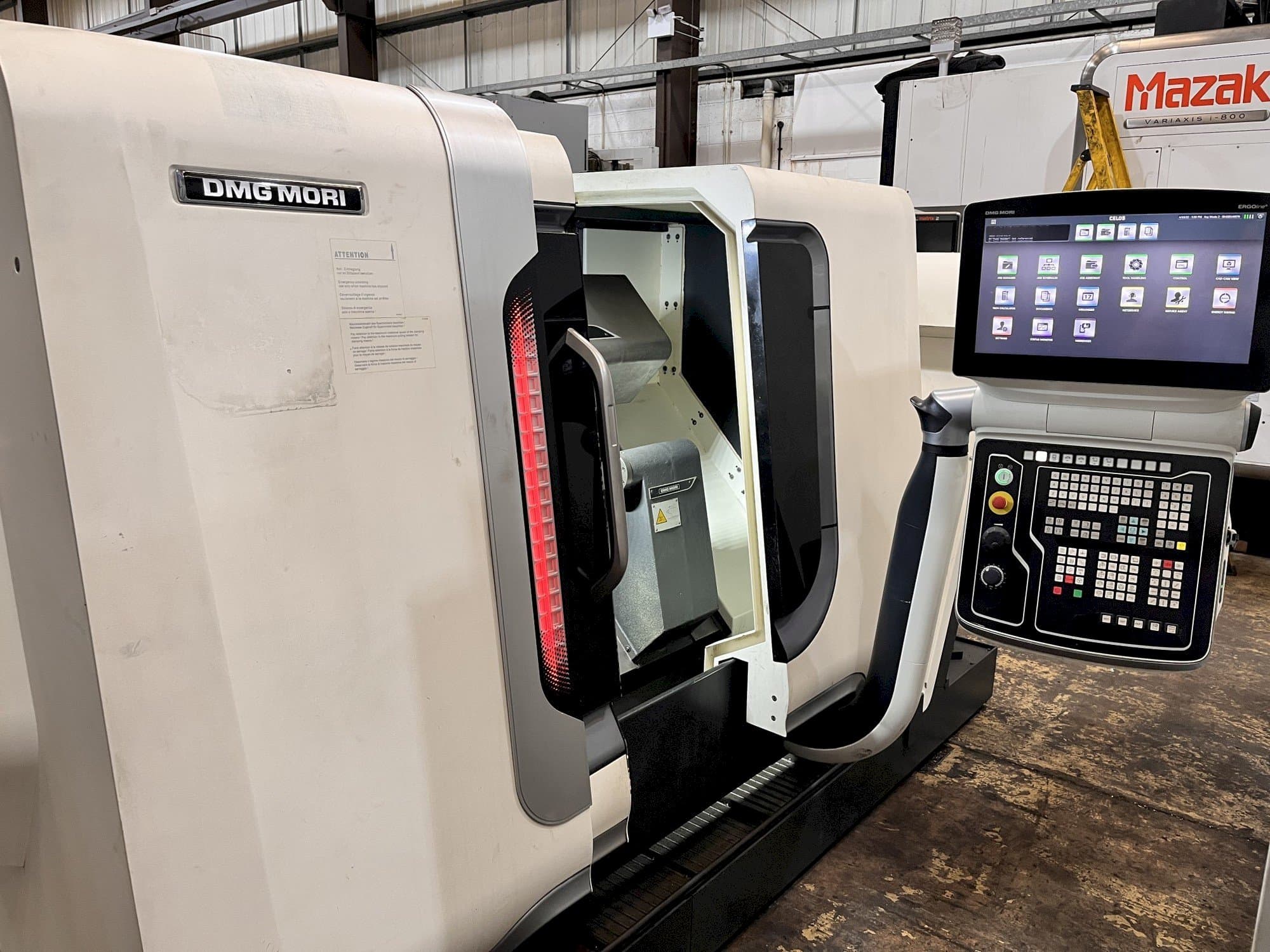 Frontansicht der DMG CTX ALPHA 300 Maschine