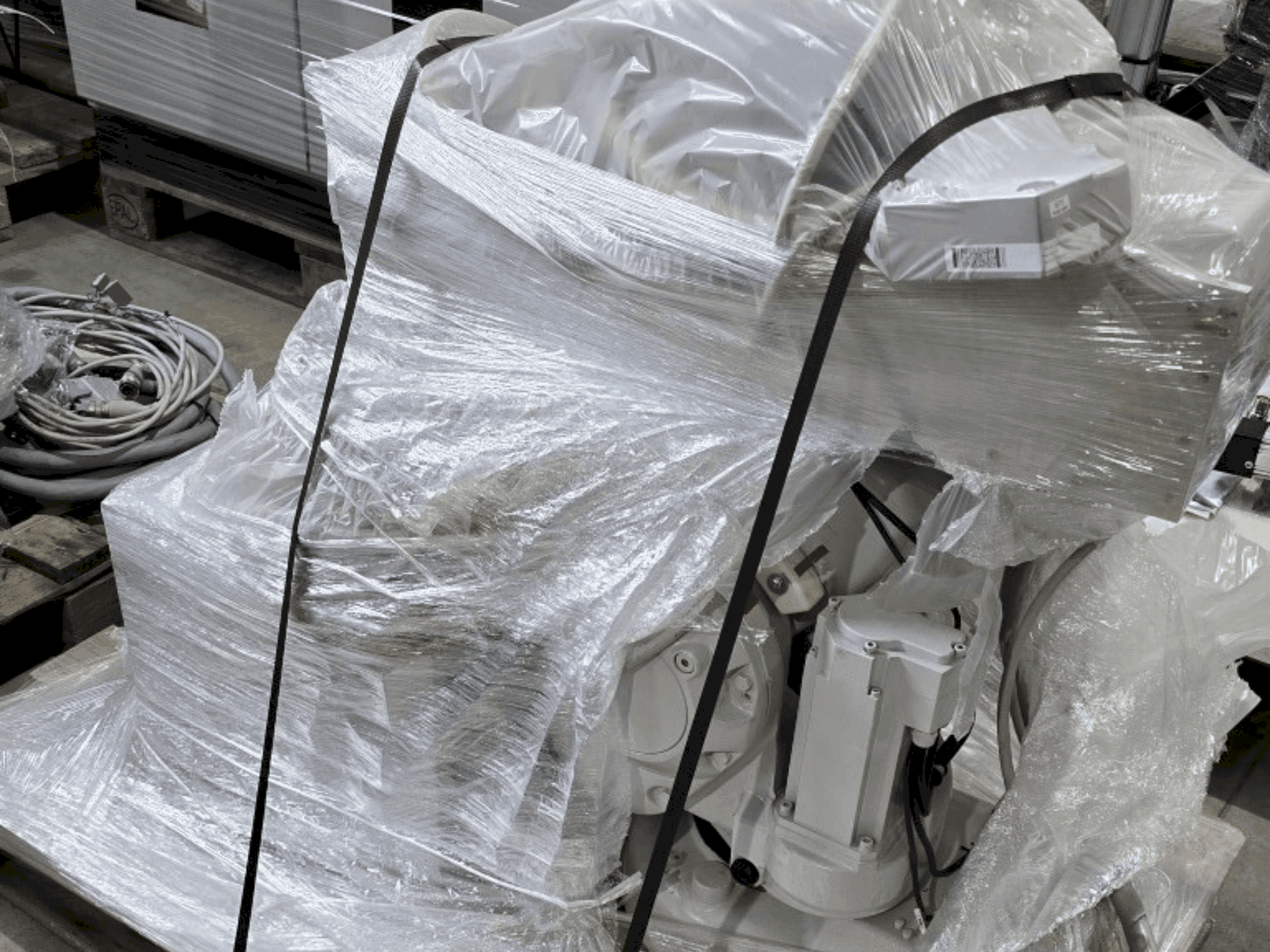 Frontansicht der ABB IRB 140-6/0.8  Maschine