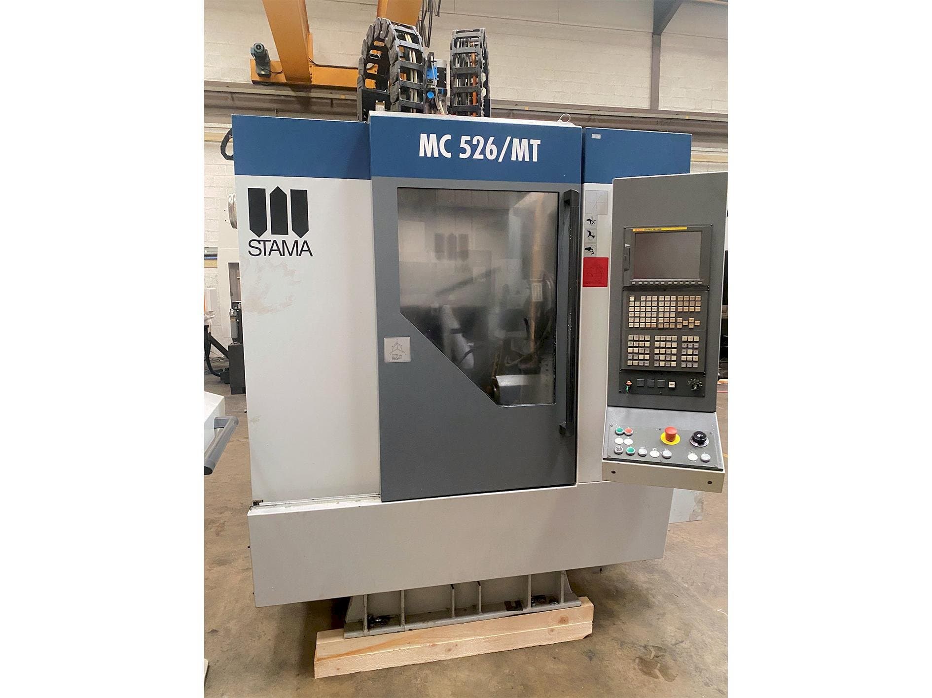 Frontansicht der STAMA MC 526  Maschine