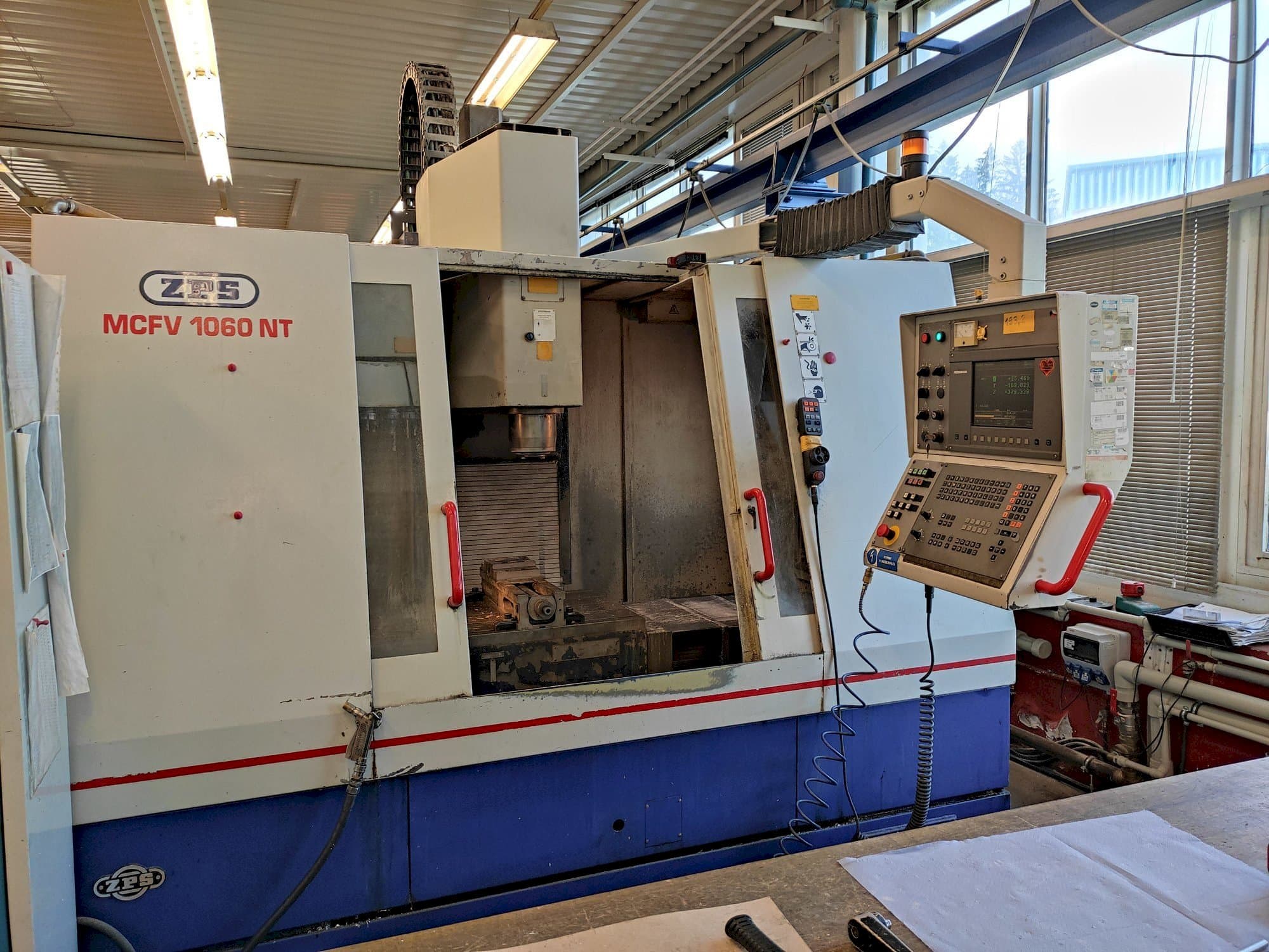 Frontansicht der ZPS MCFV 1060 NT  Maschine