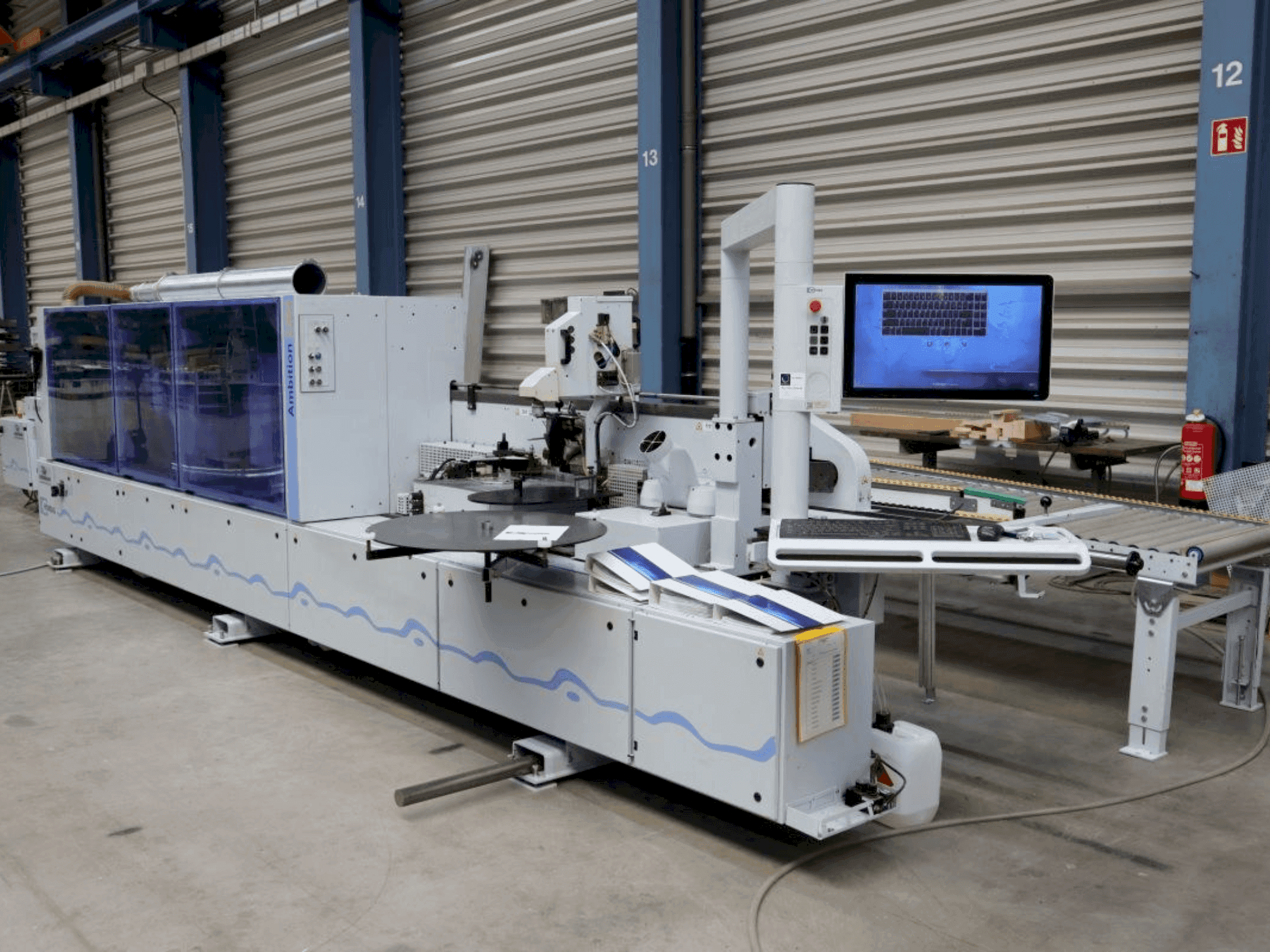 Frontansicht der HOMAG KAL 210  Maschine