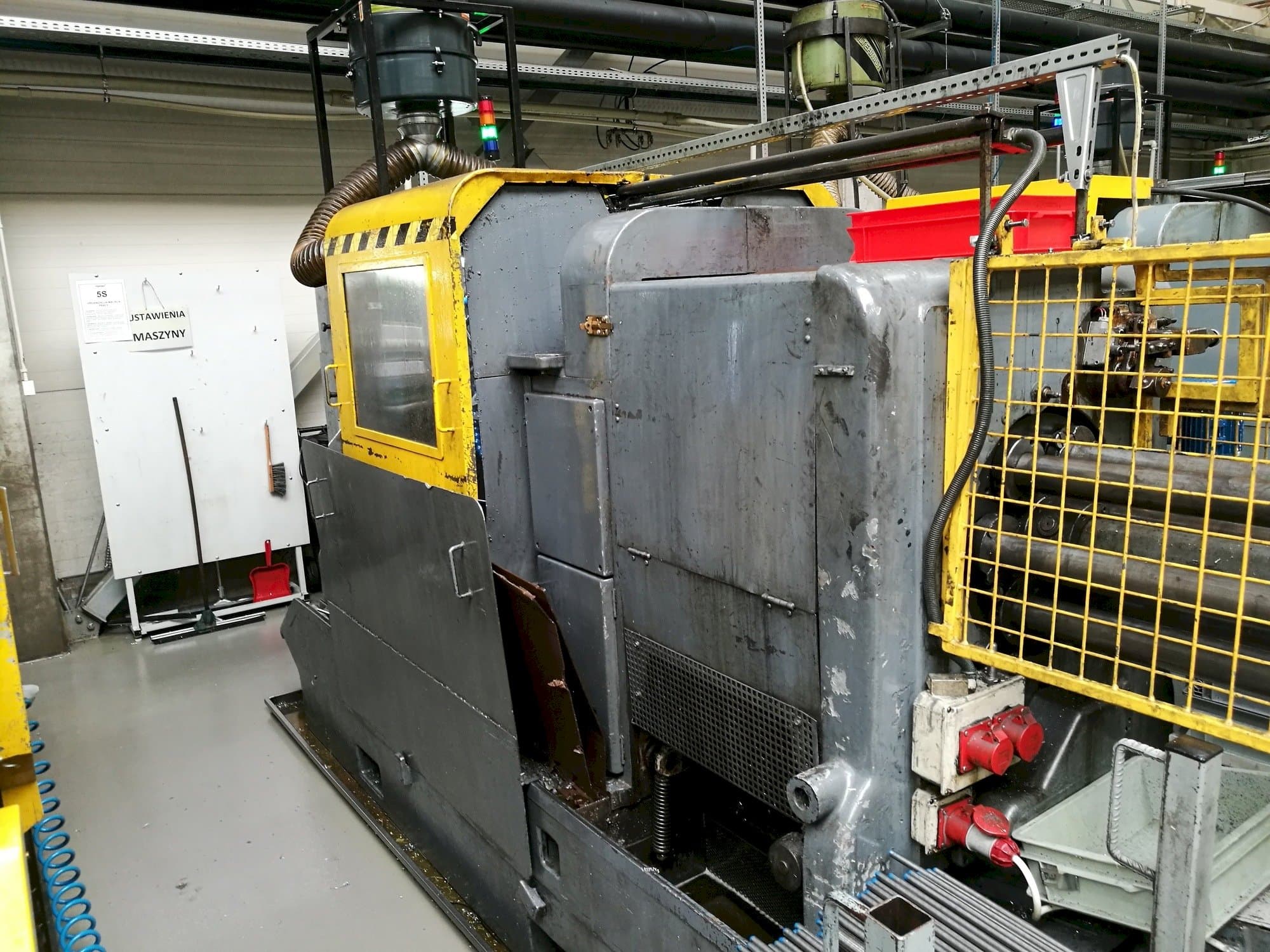 Frontansicht der Wickman 1  3/8"-6  Maschine