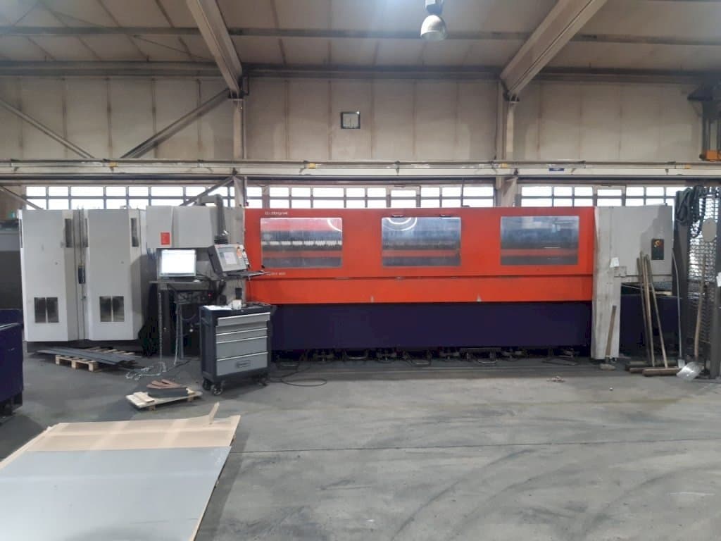 Frontansicht der Bystronic Bystar 4020  Maschine