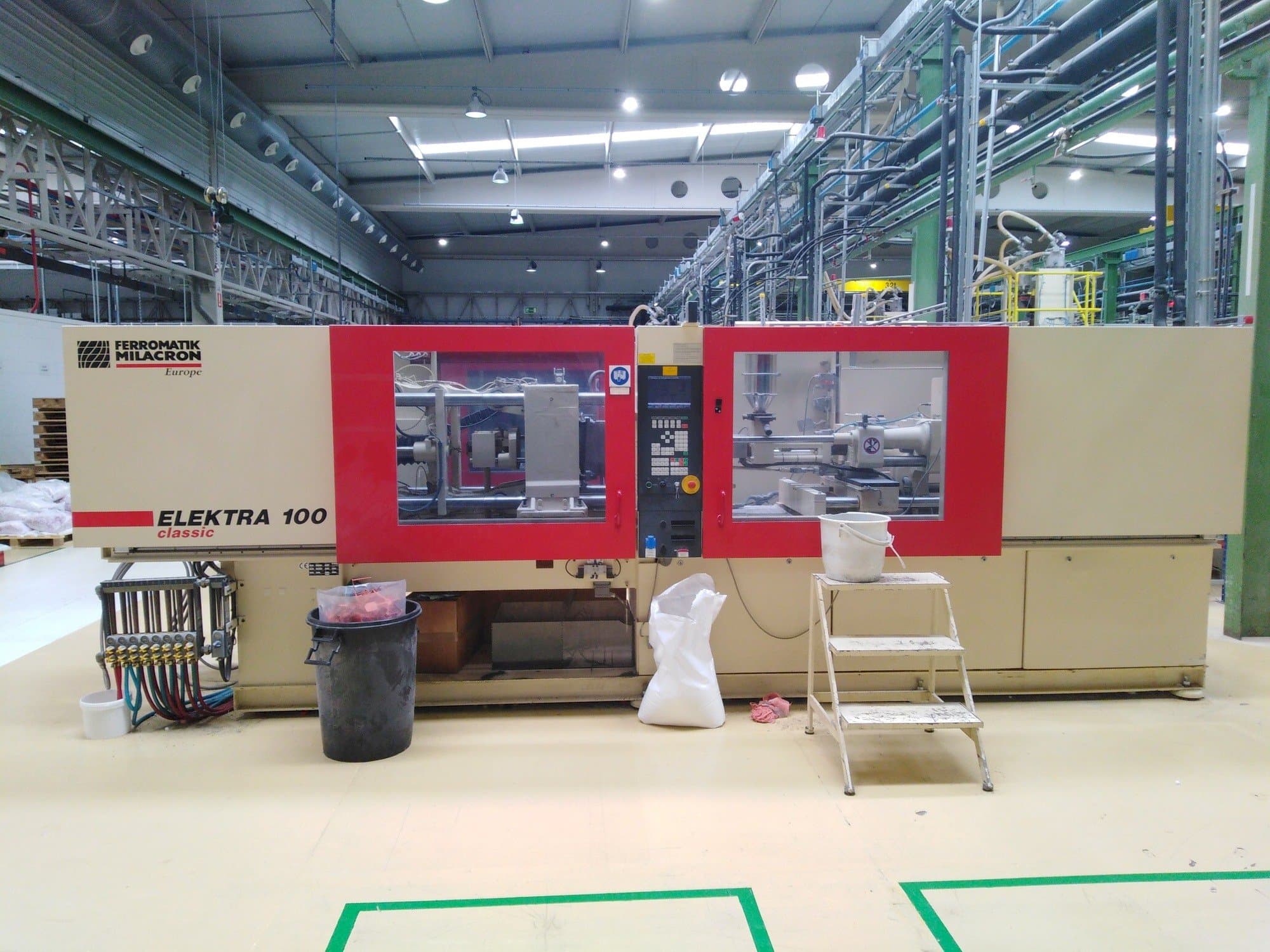 Frontansicht der Ferromatik Electra 100  Maschine