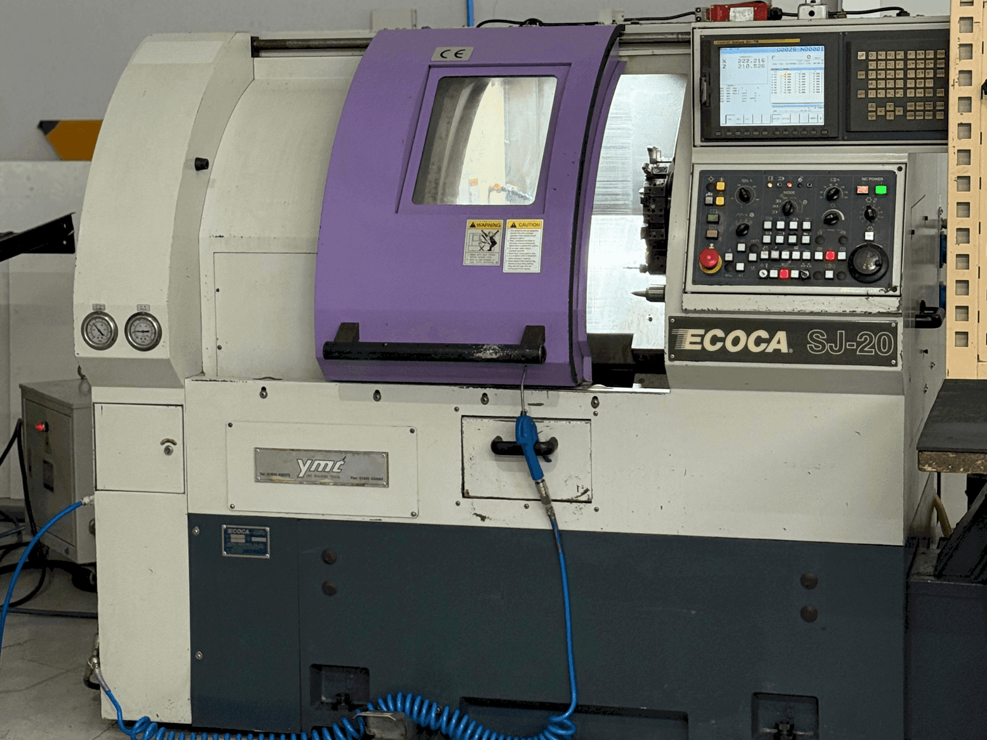 Frontansicht der ECOCA SJ-20  Maschine