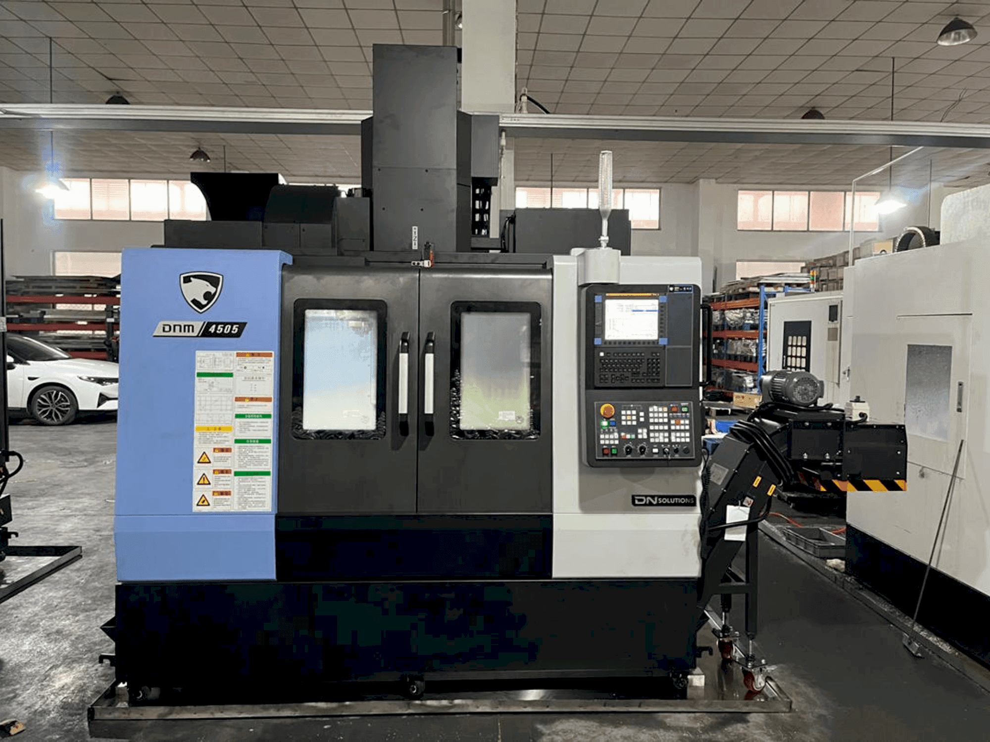 Frontansicht der DOOSAN dnm 4505 (2024)  Maschine