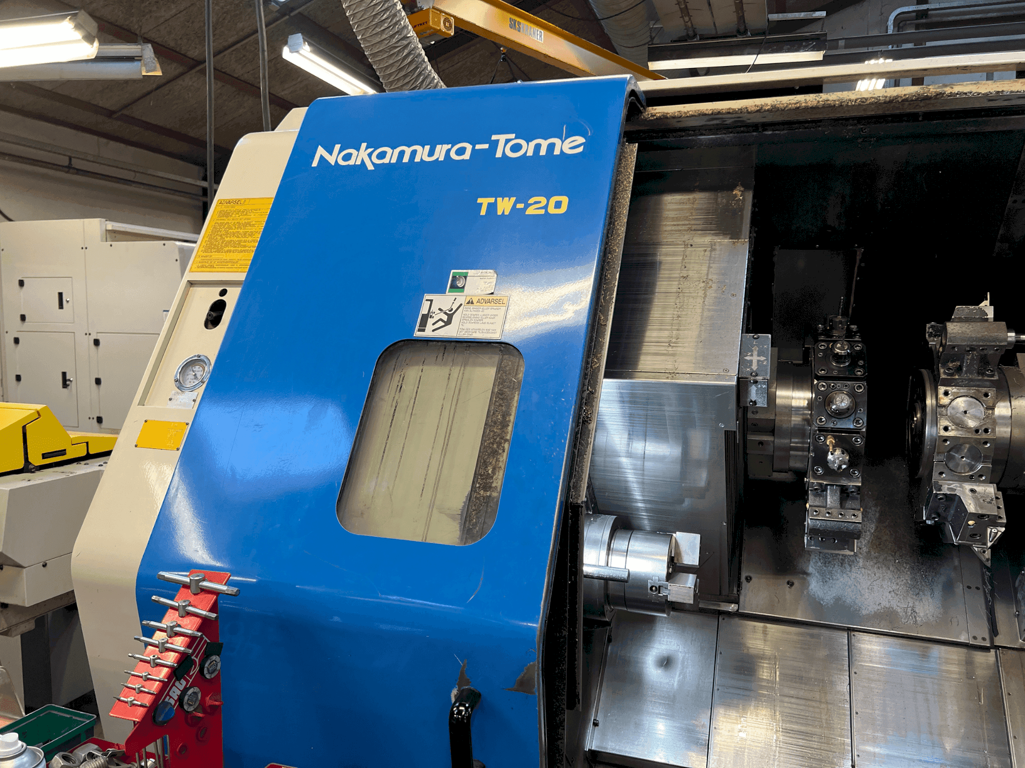 Frontansicht der NAKAMURA TW-20  Maschine