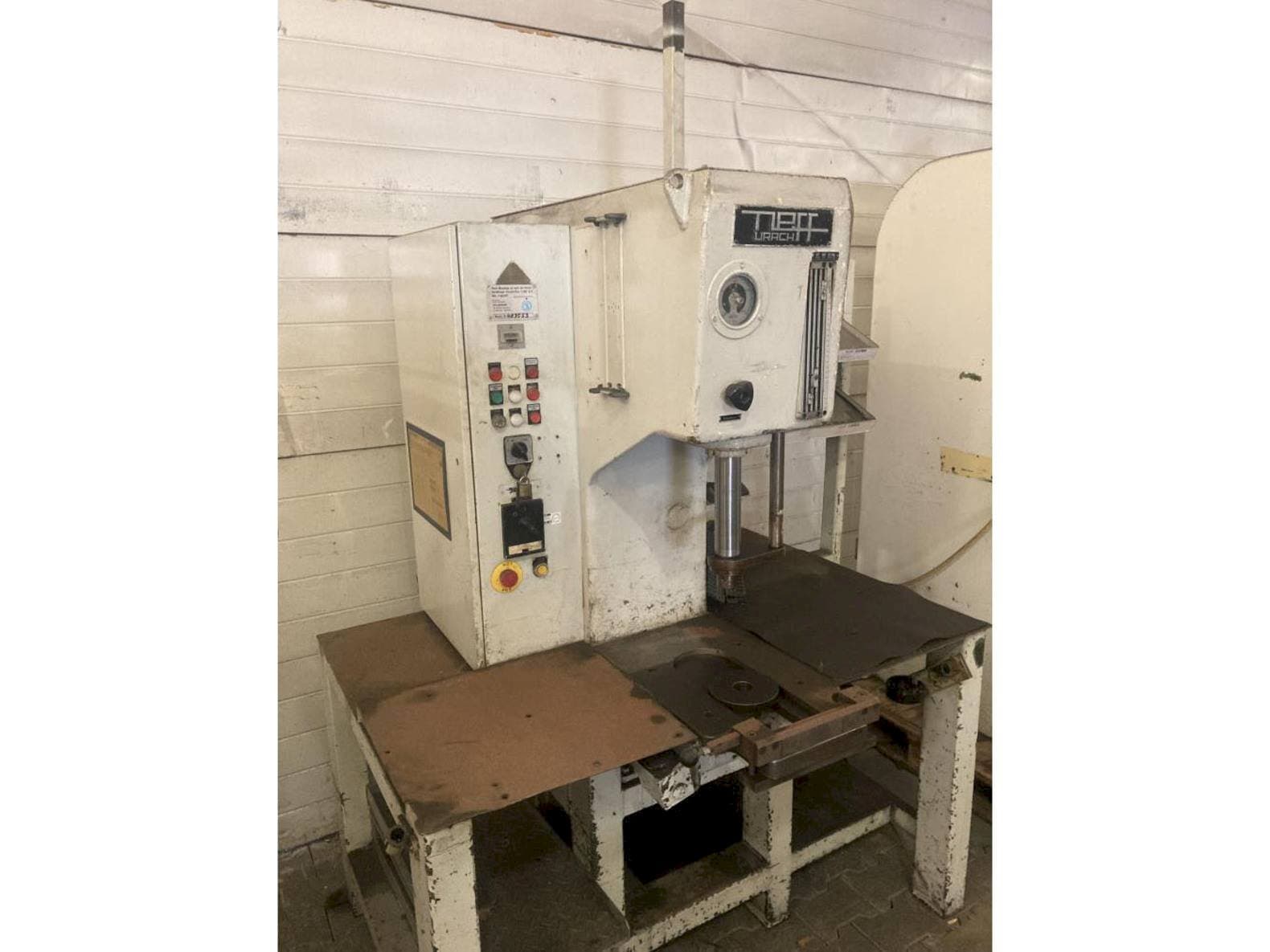 Frontansicht der Walter NEFF T6.3  Maschine