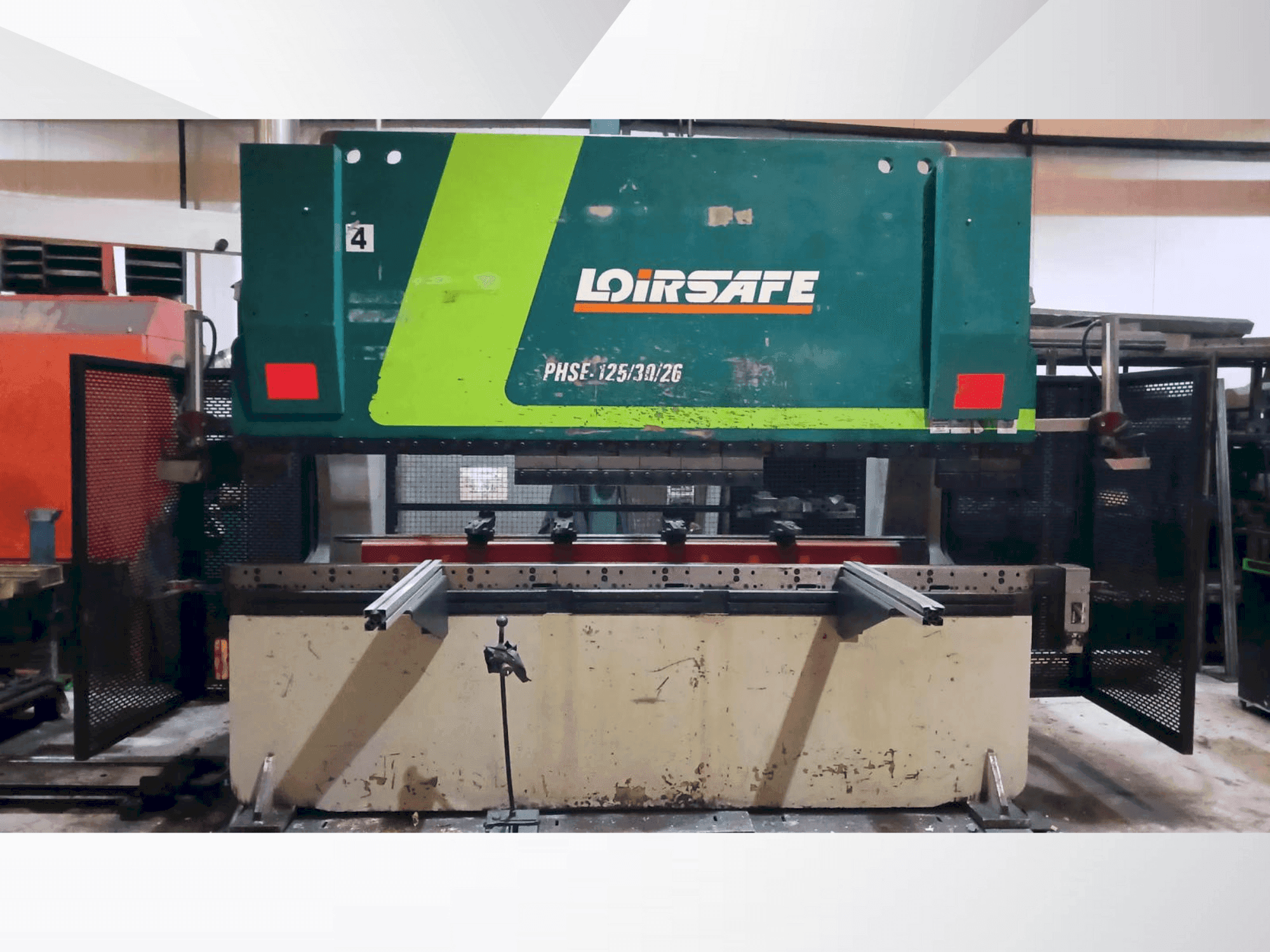 Frontansicht der LOIRE SAFE PHSE-125/30/26  Maschine