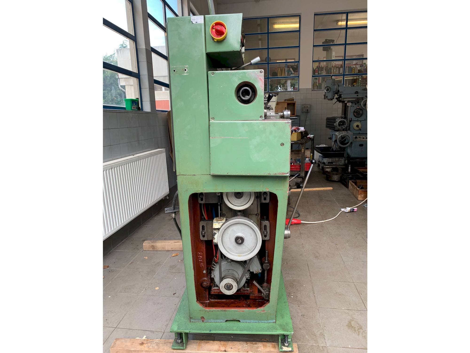 Frontansicht der TOS Sm 16-A  Maschine