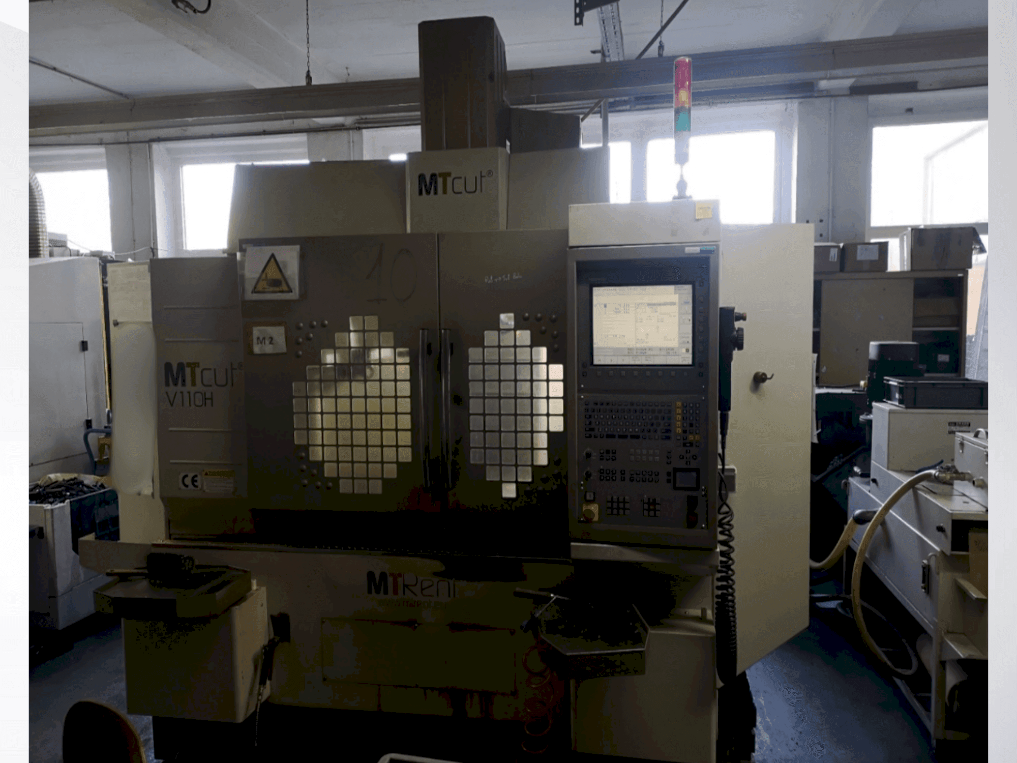 Frontansicht der MTcut V110H  Maschine