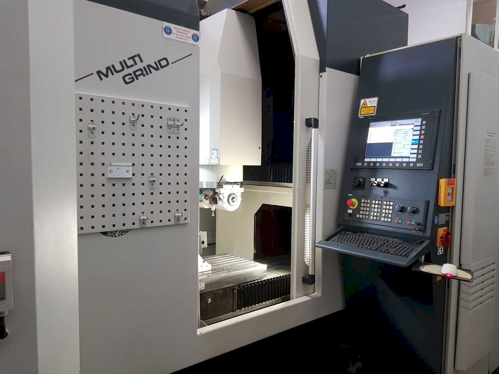 Frontansicht der HAAS Multigrind - HT  Maschine