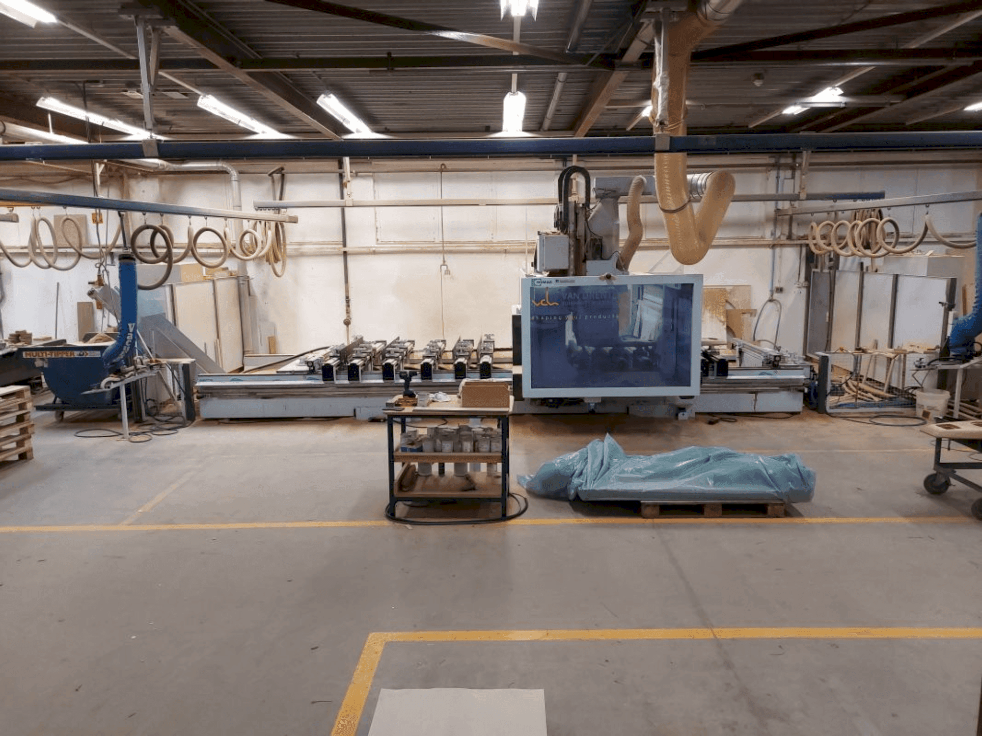 Frontansicht der HOMAG WEEKE Profi BMG 611/60/15/F/AP  Maschine