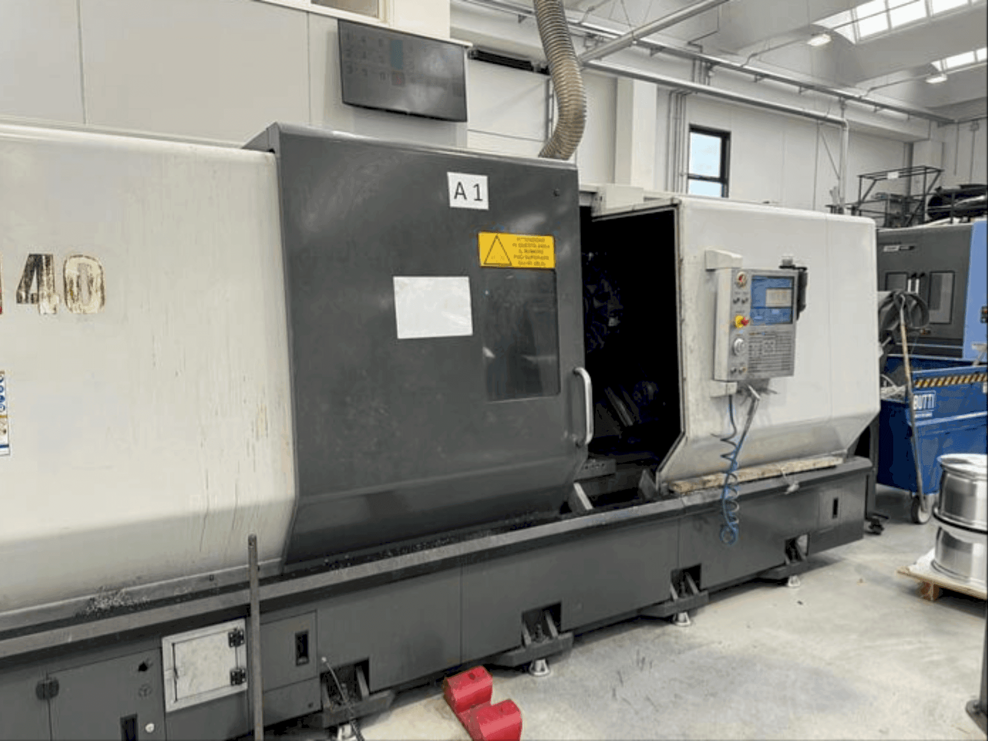 Frontansicht der HAAS ST40  Maschine