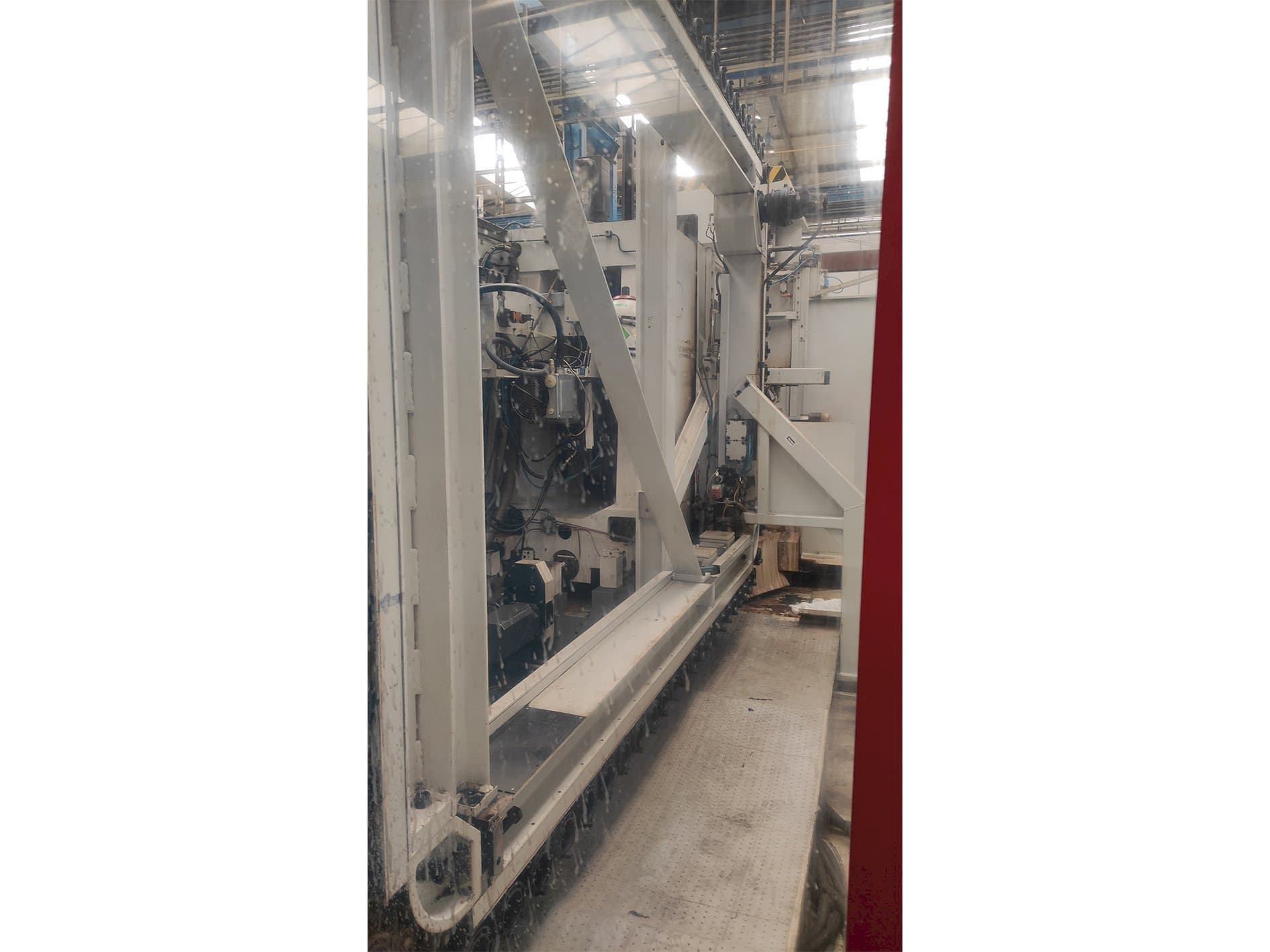 Frontansicht der Starrag Heckert CWK 500  Maschine