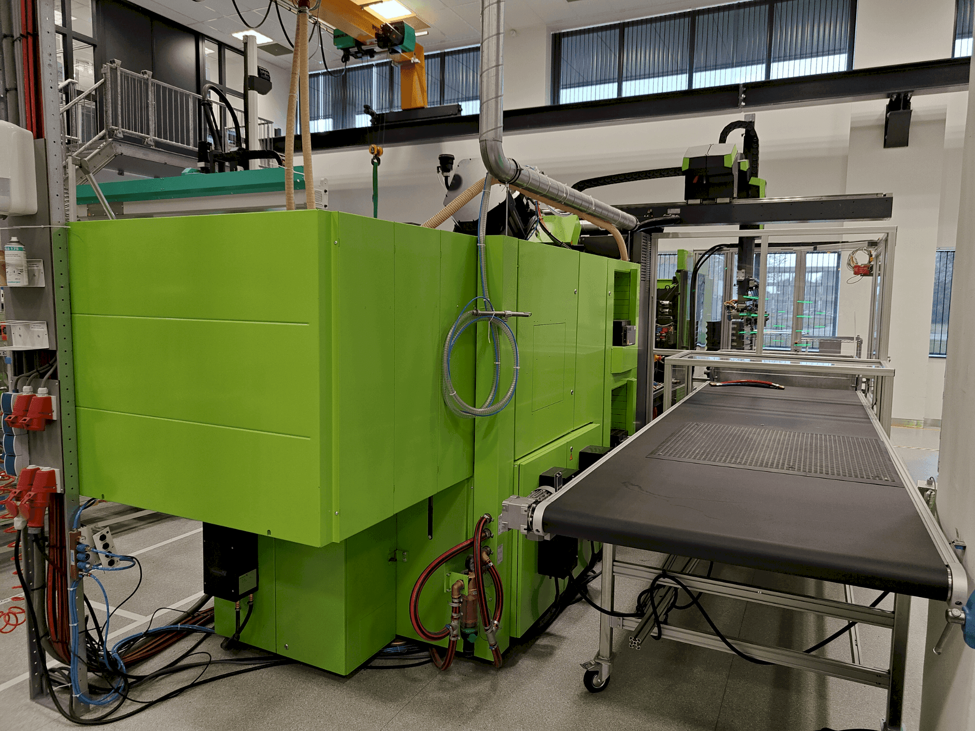 Frontansicht der Engel e-victory 740H/50W/220 combi + Viper 20  Maschine