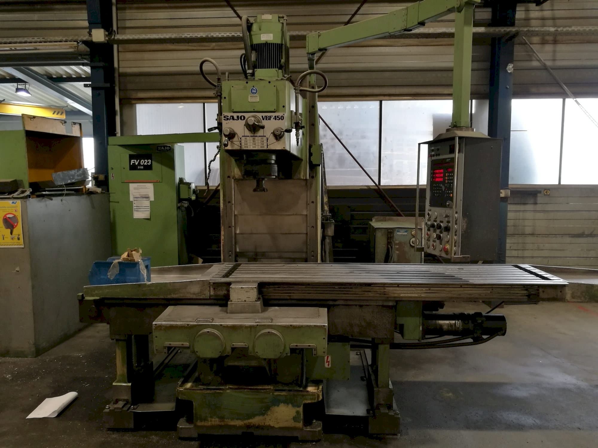 Frontansicht der SAJO VBF450  Maschine