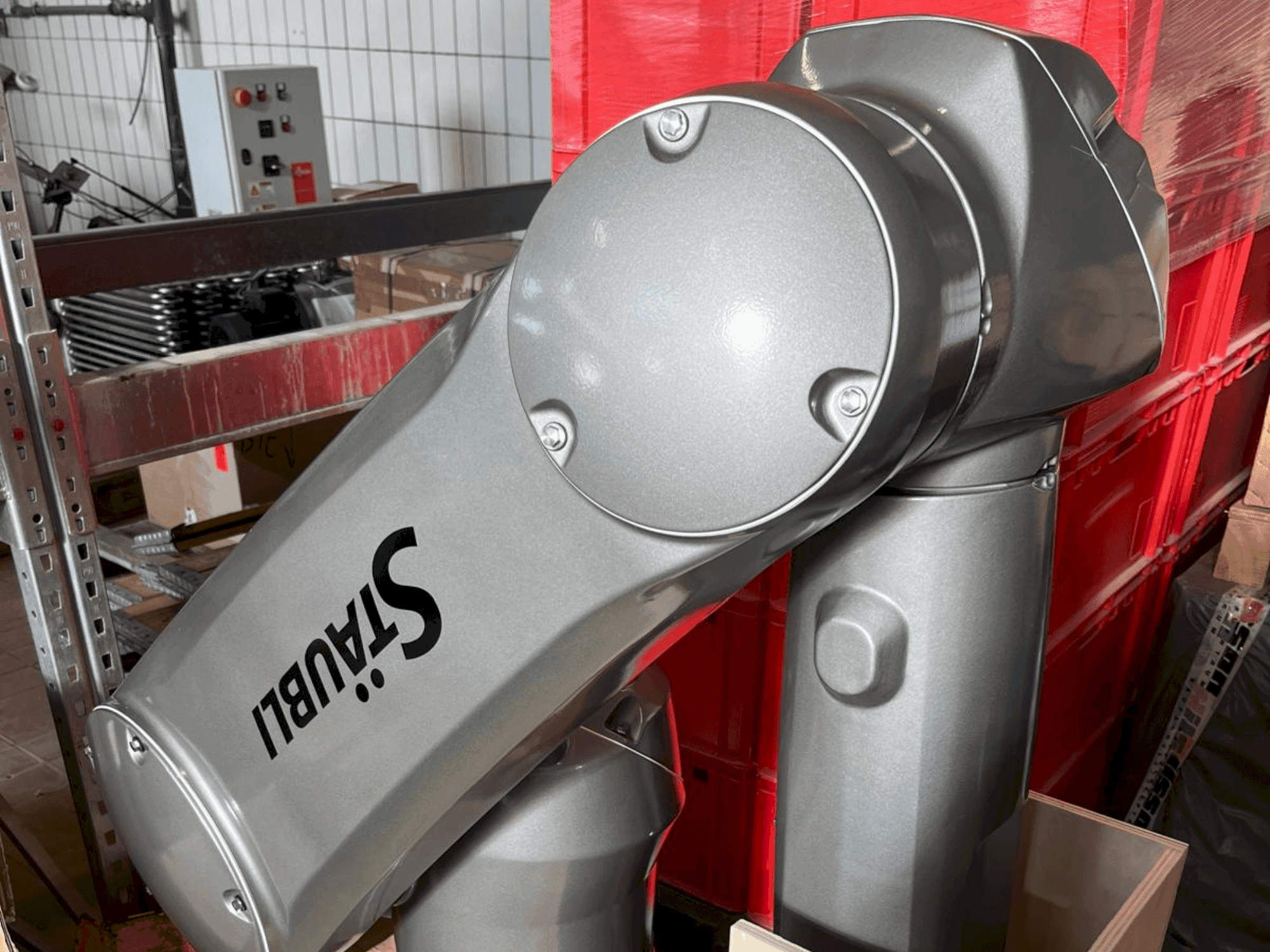 Frontansicht der STAUBLI TX2-160 LHE  Maschine