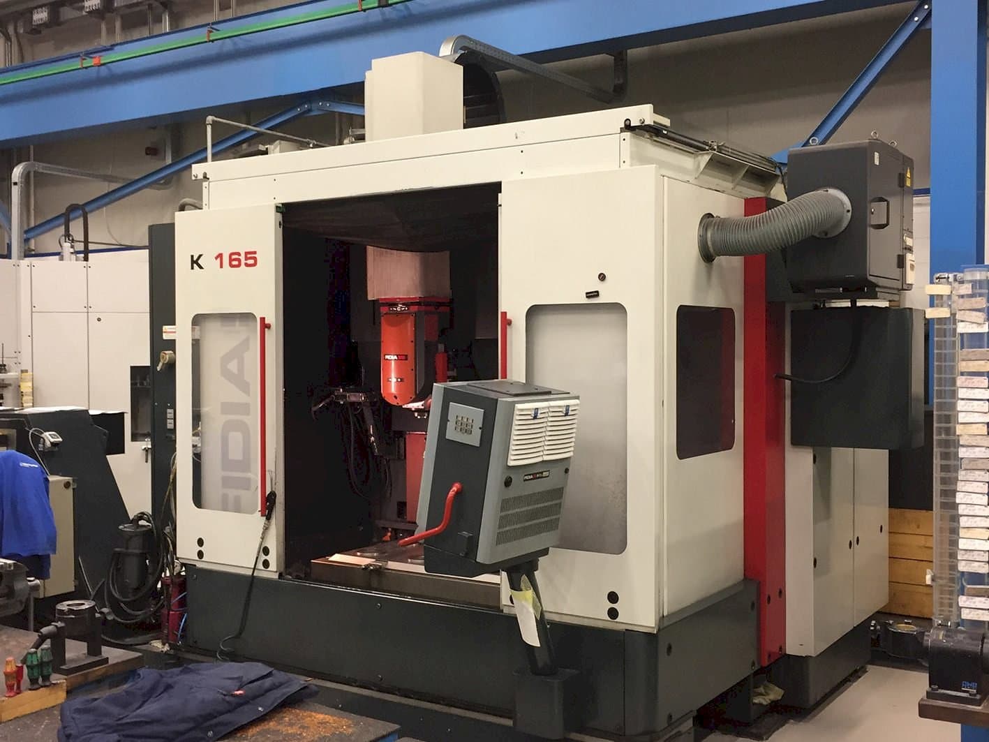 Frontansicht der Fidia K165 BSH  Maschine