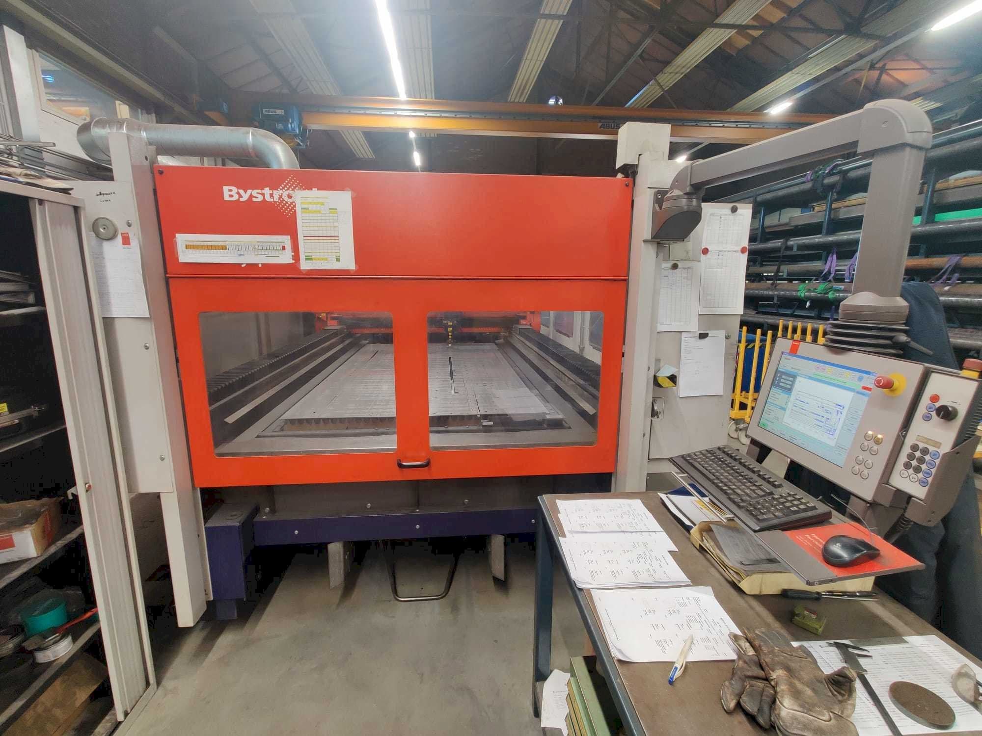 Frontansicht der Bystronic Bysprint 3015  Maschine