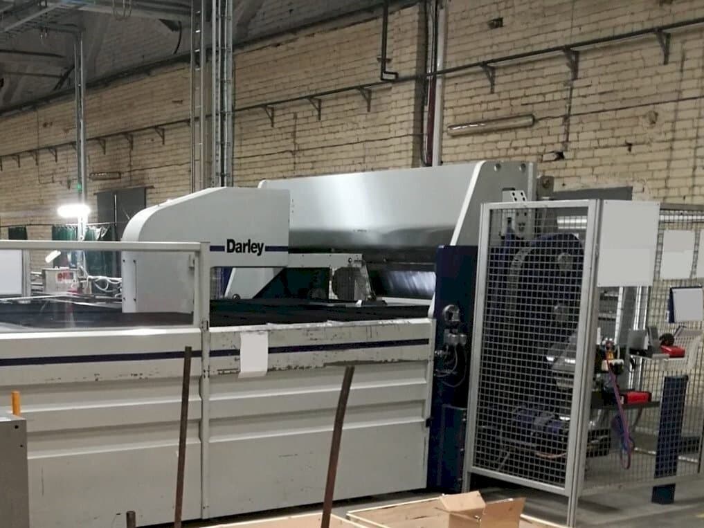 Frontansicht der Darley MF 2502  Maschine