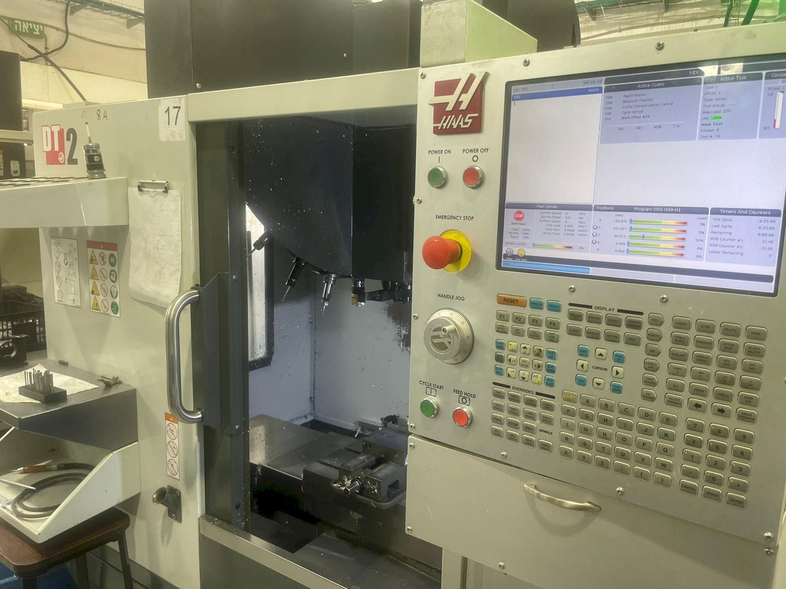 Frontansicht der HAAS DT-2  Maschine