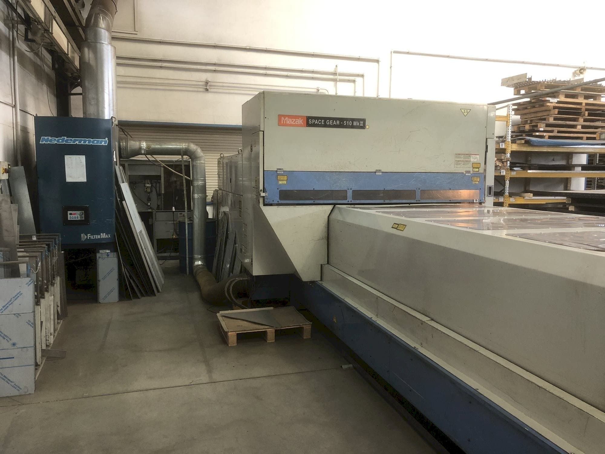 Frontansicht der Mazak SPACE GEAR-510 Mk II  Maschine