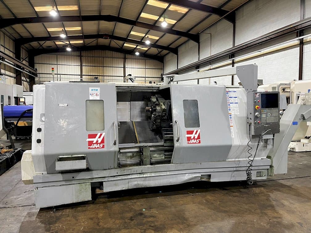 Frontansicht der HAAS SL-30L THE  Maschine
