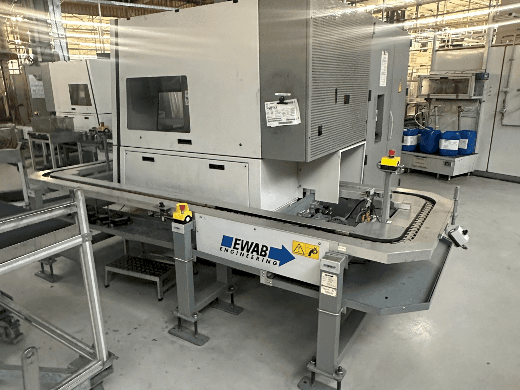 Frontansicht der DMG Gildemeister CTV 250 Maschine