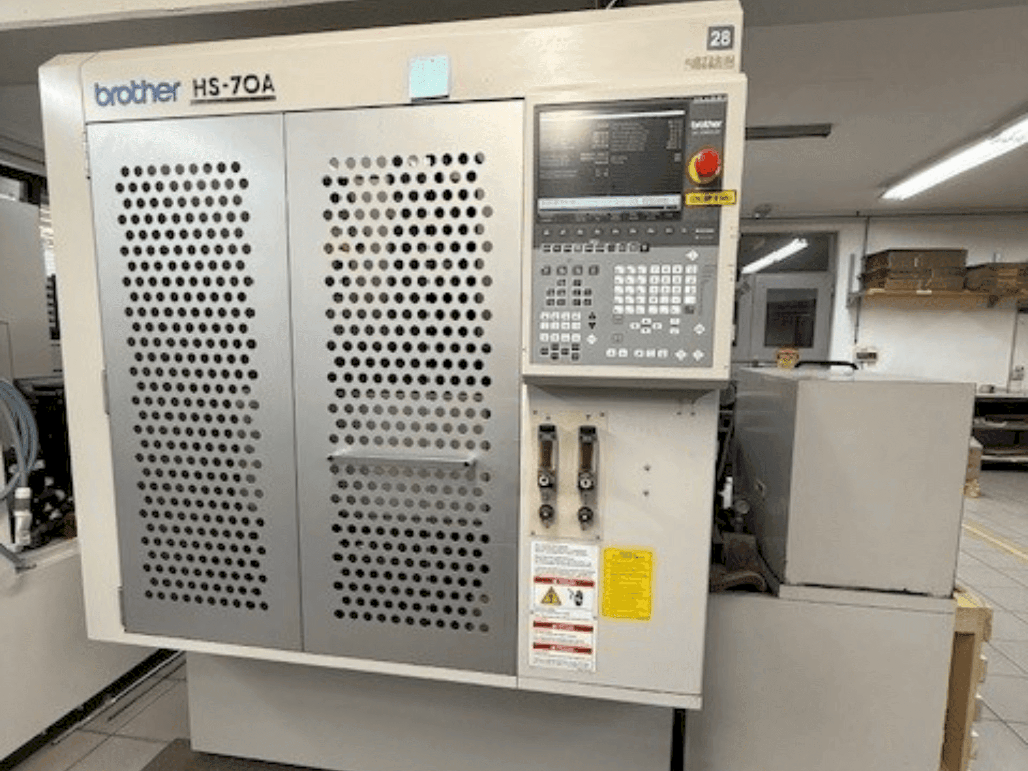 Frontansicht der Brother HS-70A  Maschine