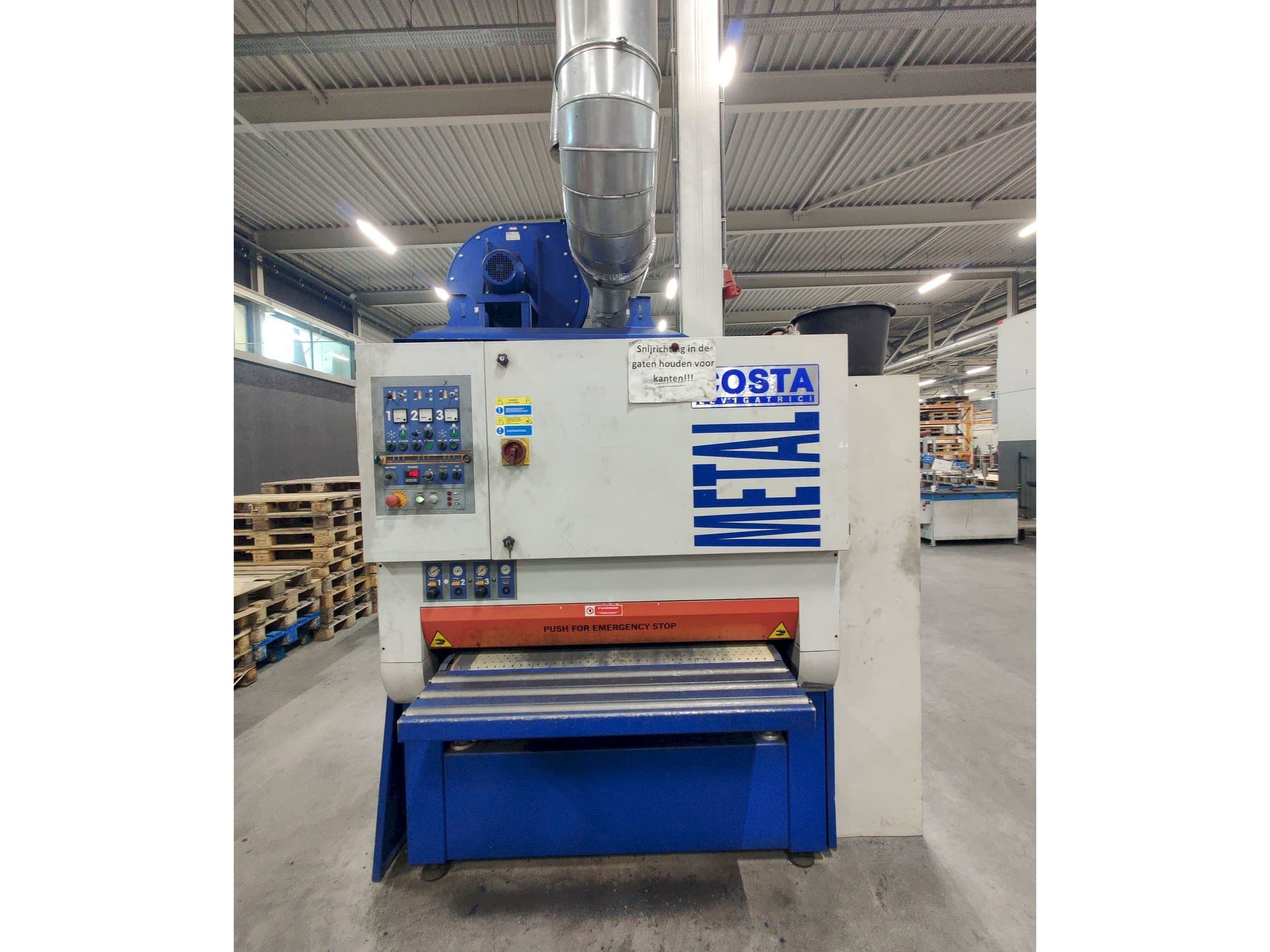 Frontansicht der Costa MD4-CVC 1150 + SB 140  Maschine