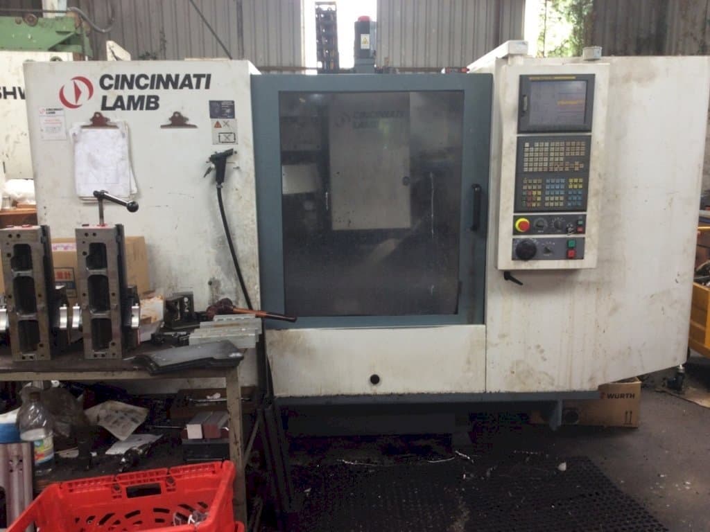 Frontansicht der Cincinnati Lamb VCnC 760  Maschine