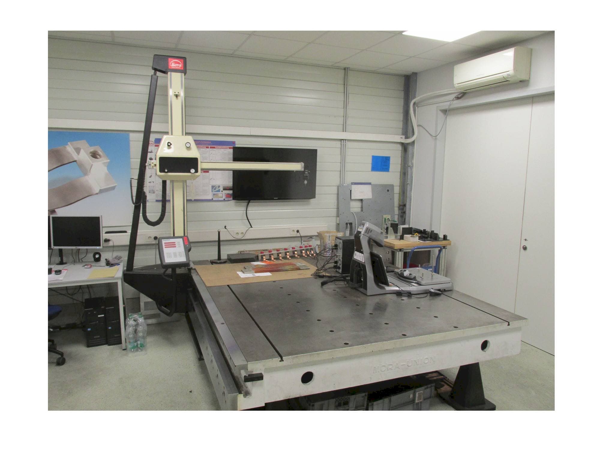 Frontansicht der Mora Console Version Assistant  Maschine