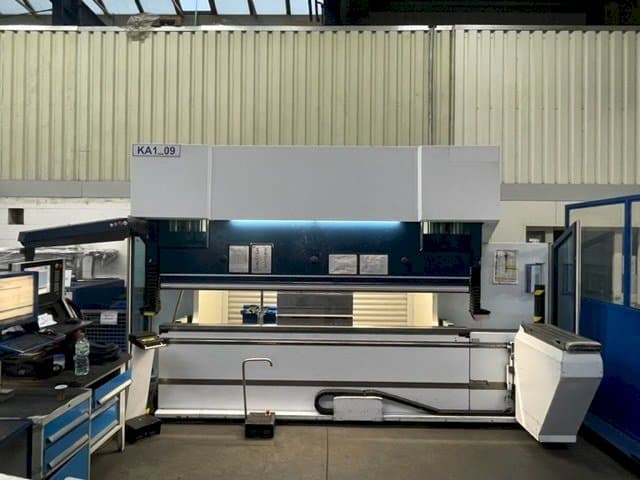 Frontansicht der Trumpf TruBend 5130 Maschine