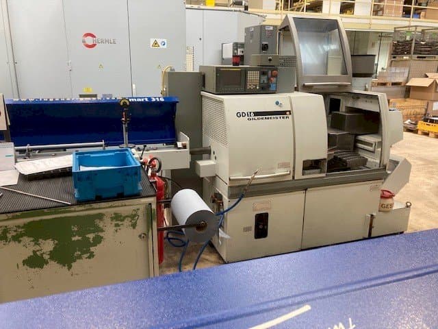 Frontansicht der Gildemeister GD 16  Maschine