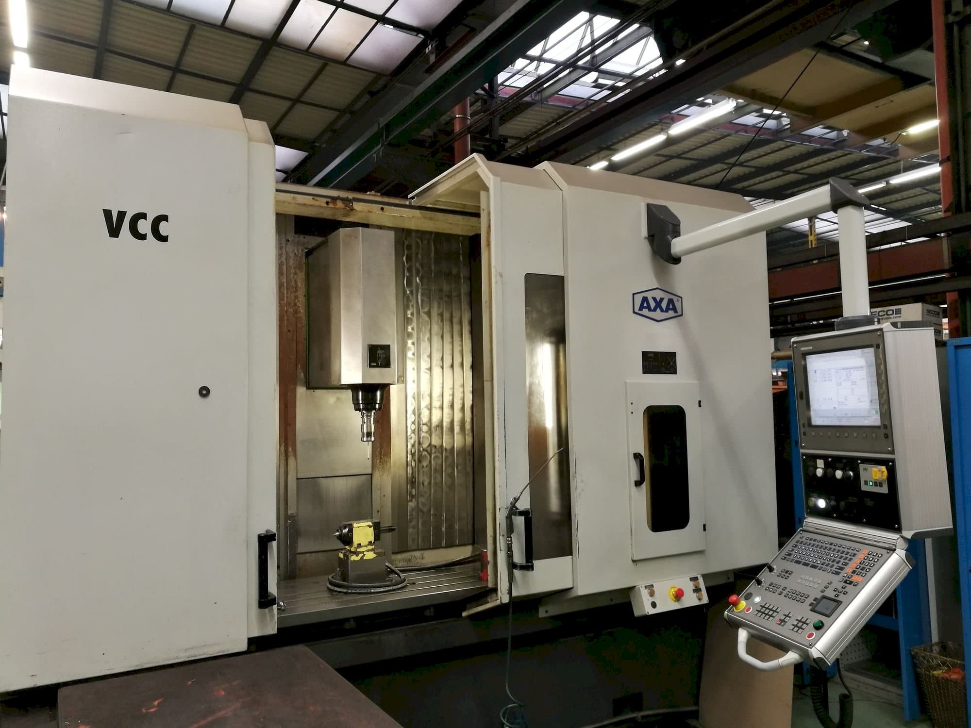 Frontansicht der AXA VCC 1200  Maschine