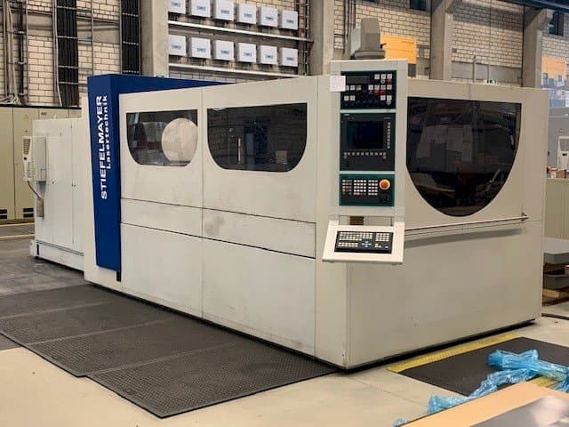 Frontansicht der Stiefelmayer linear  Maschine