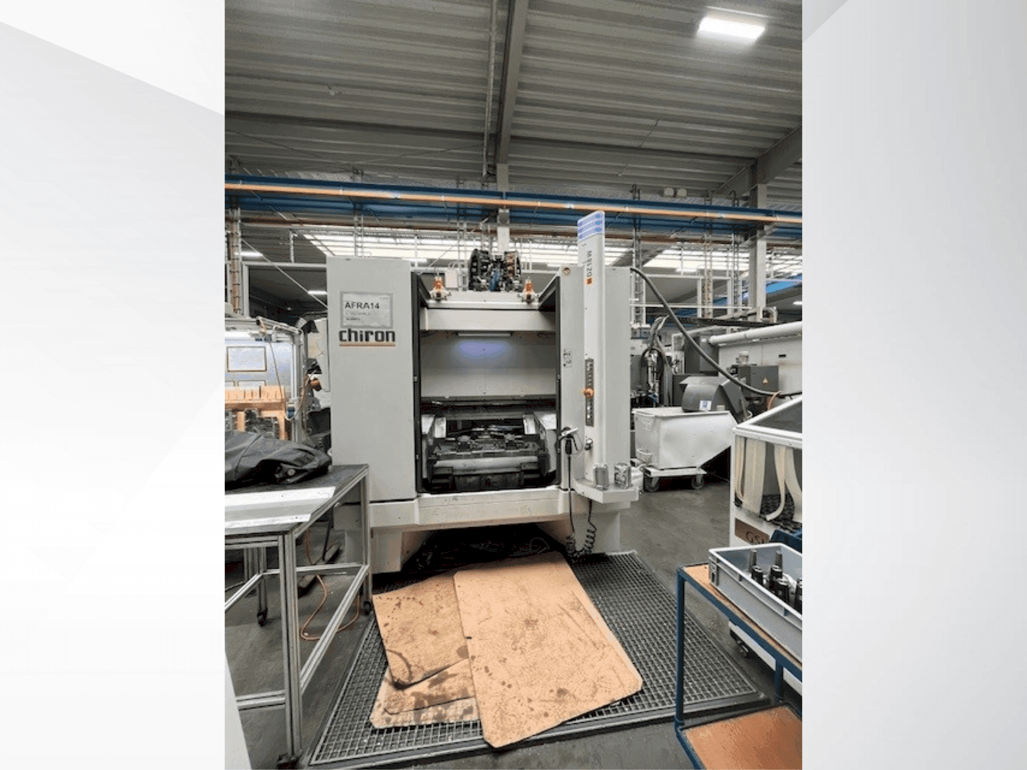 Frontansicht der CHIRON DZ 18 W  Maschine