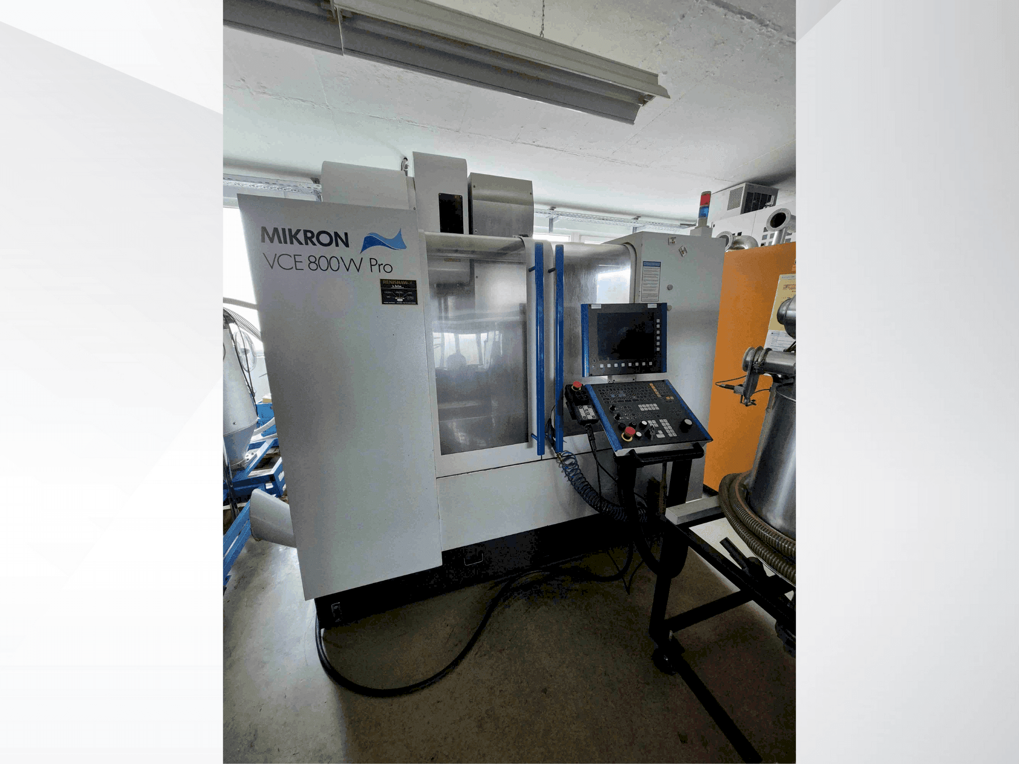 Frontansicht der MIKRON VCE 800W Pro  Maschine