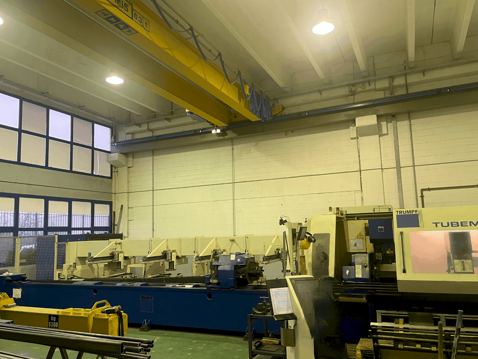 Frontansicht der TRUMPF TUBEMATIC 3.2 kw  Maschine