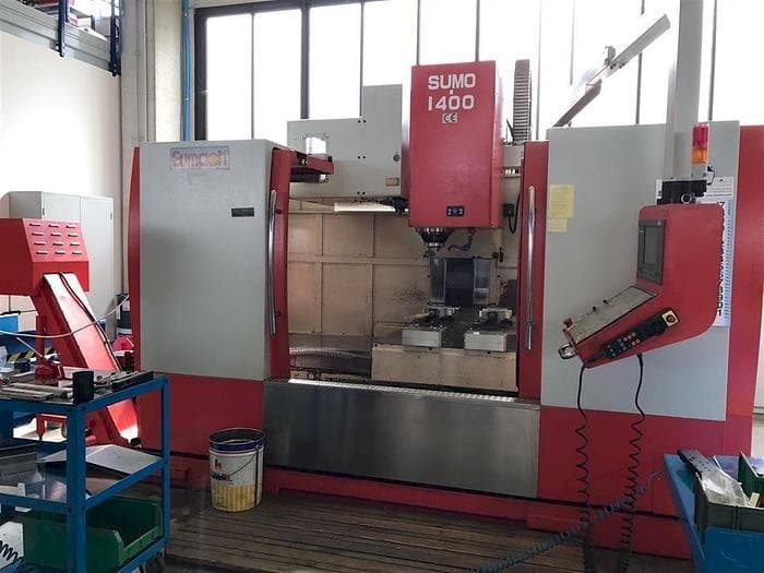 Frontansicht der Eumach SUMO 1400  Maschine