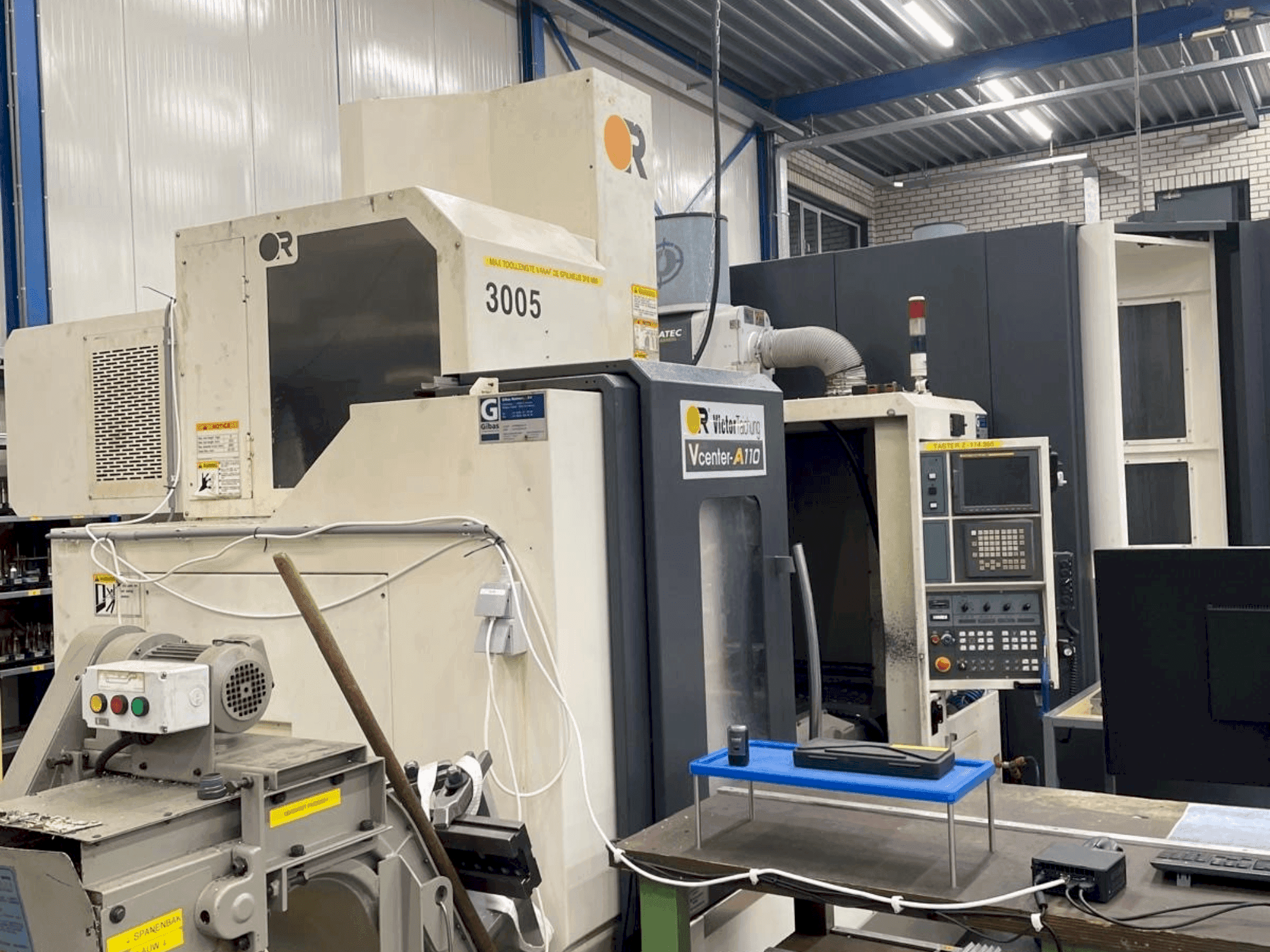 Frontansicht der VICTOR TAICHUNG A110  Maschine