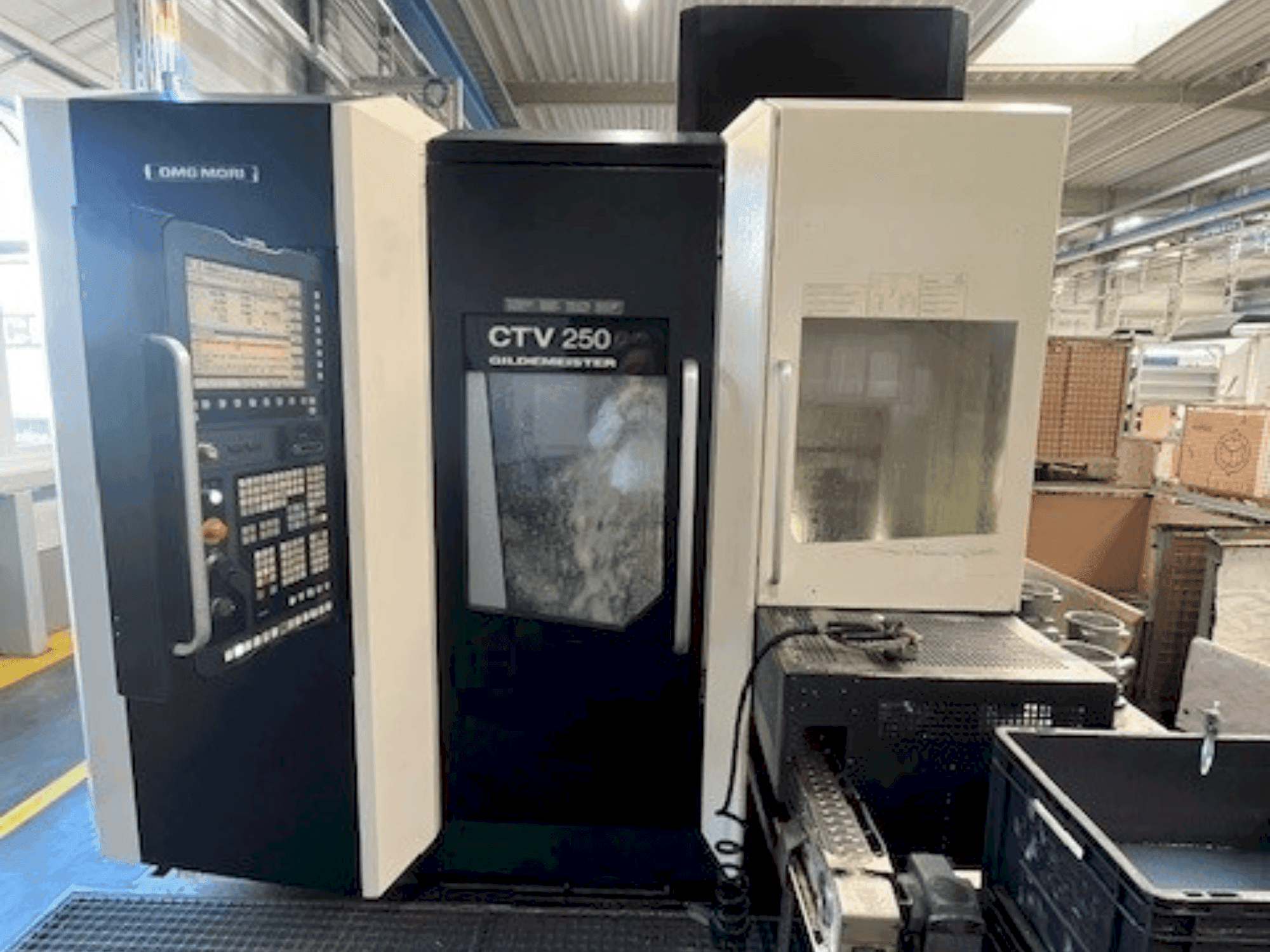 Frontansicht der DMG MORI Gildemeister CTV 250 2nd  Maschine