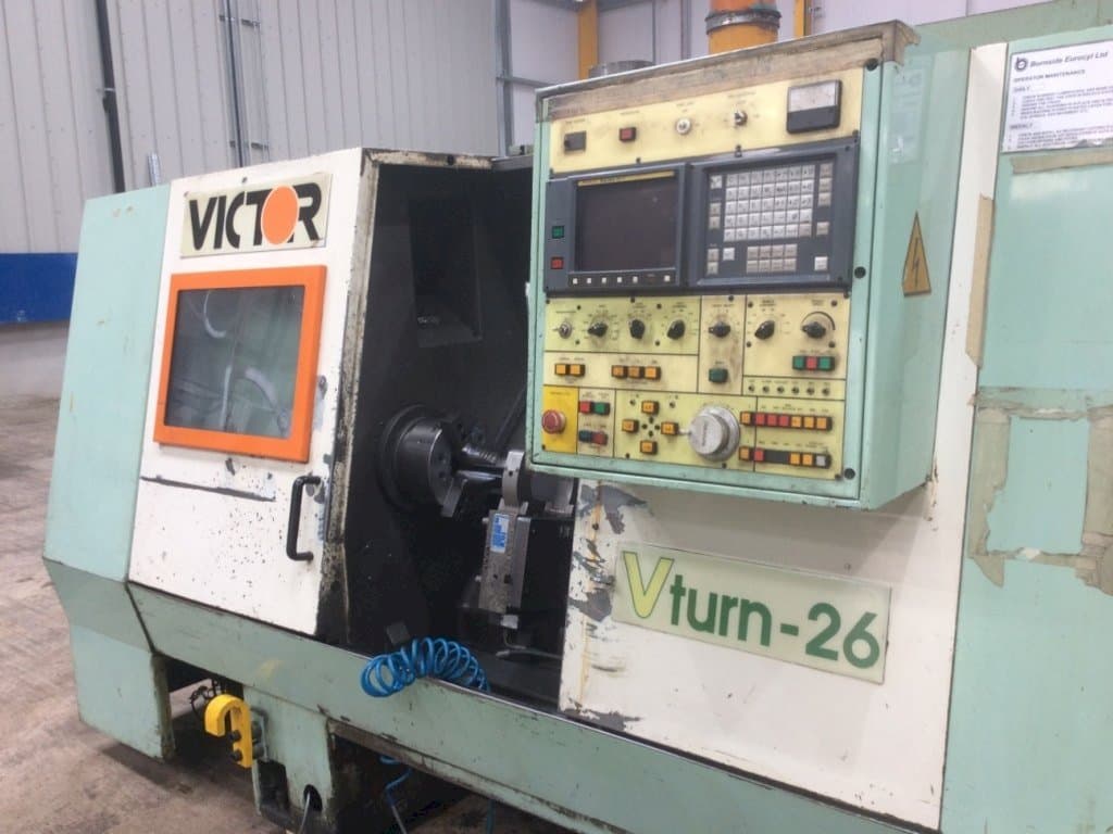 Frontansicht der Victor V Turn-26  Maschine